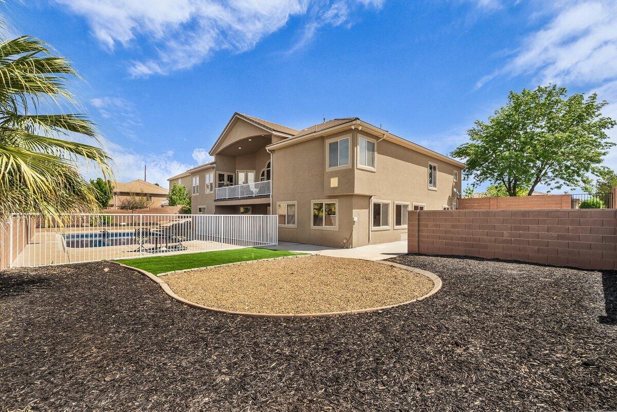 RED BUTTE - Residential