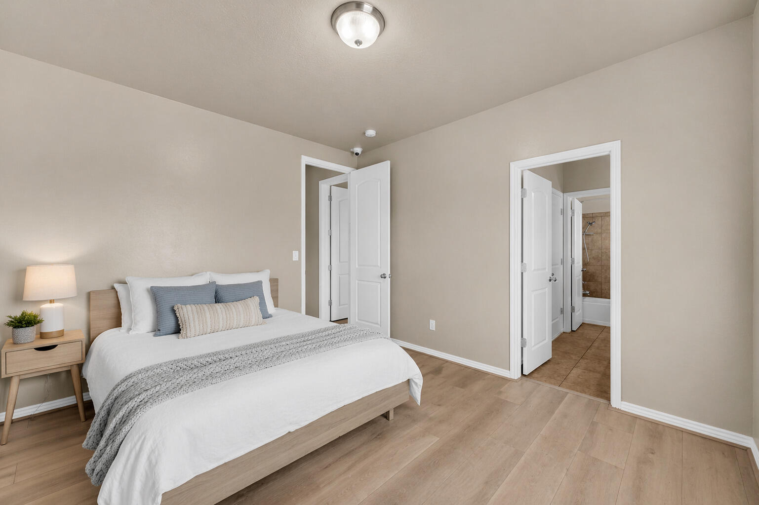 RED BUTTE - Residential