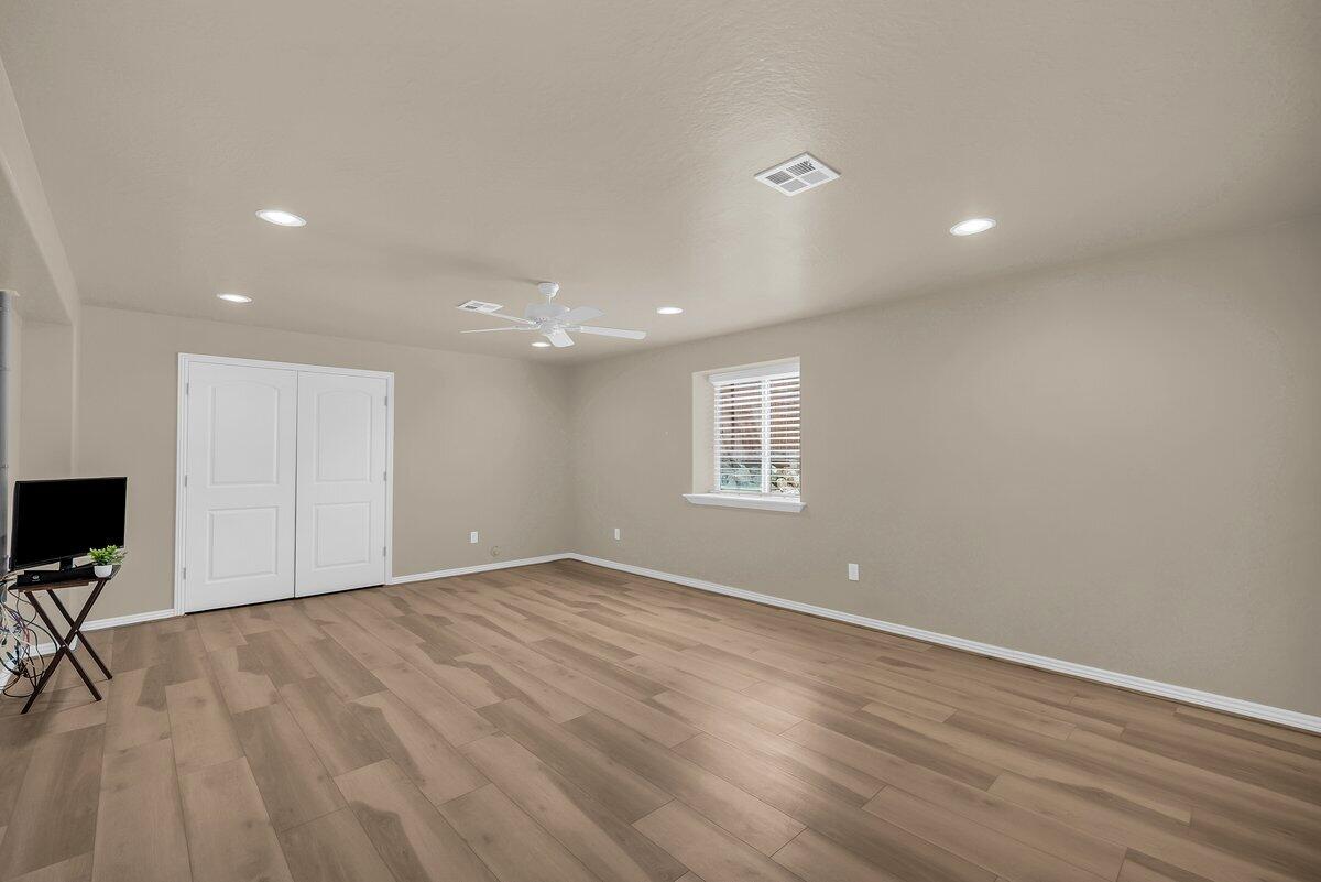 RED BUTTE - Residential