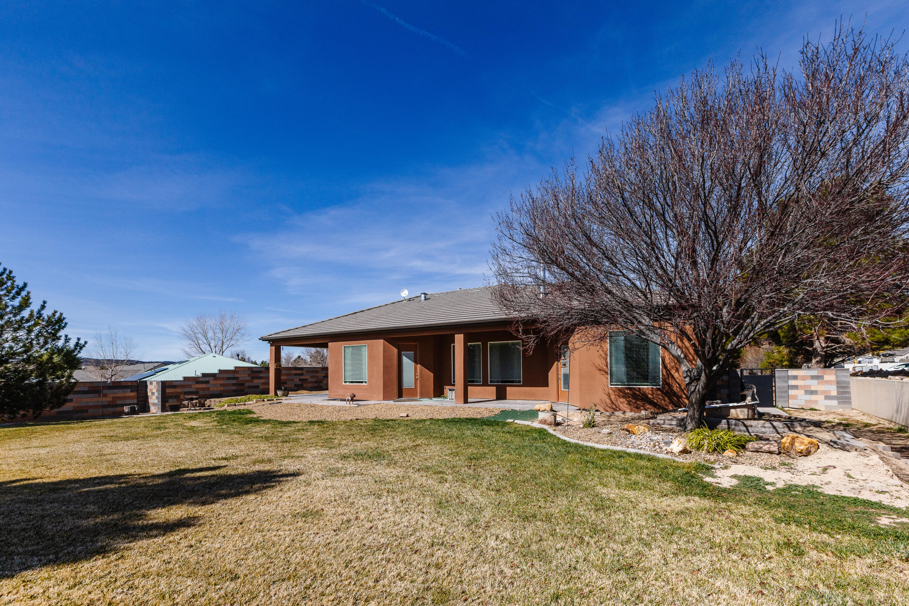 DIAMOND VALLEY ACRES - Residential
