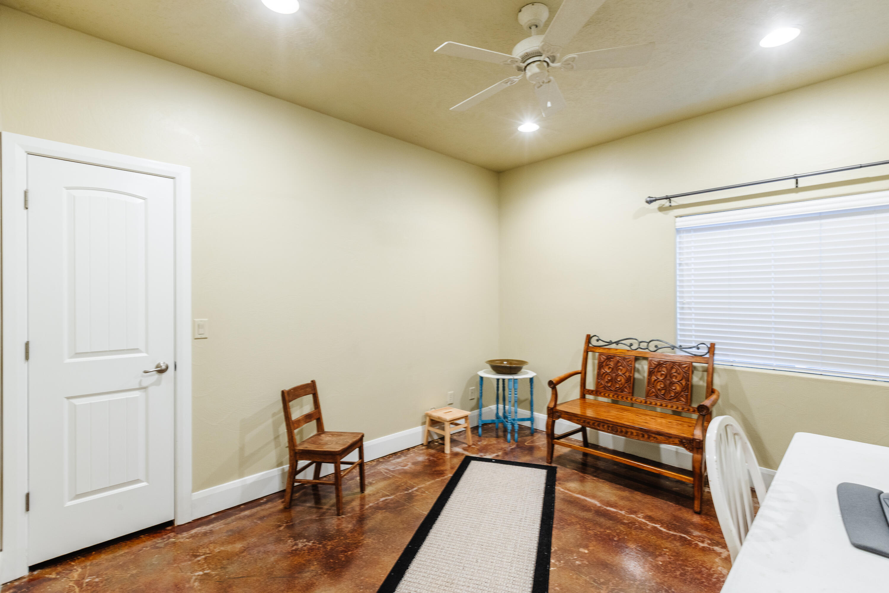 DIAMOND VALLEY ACRES - Residential