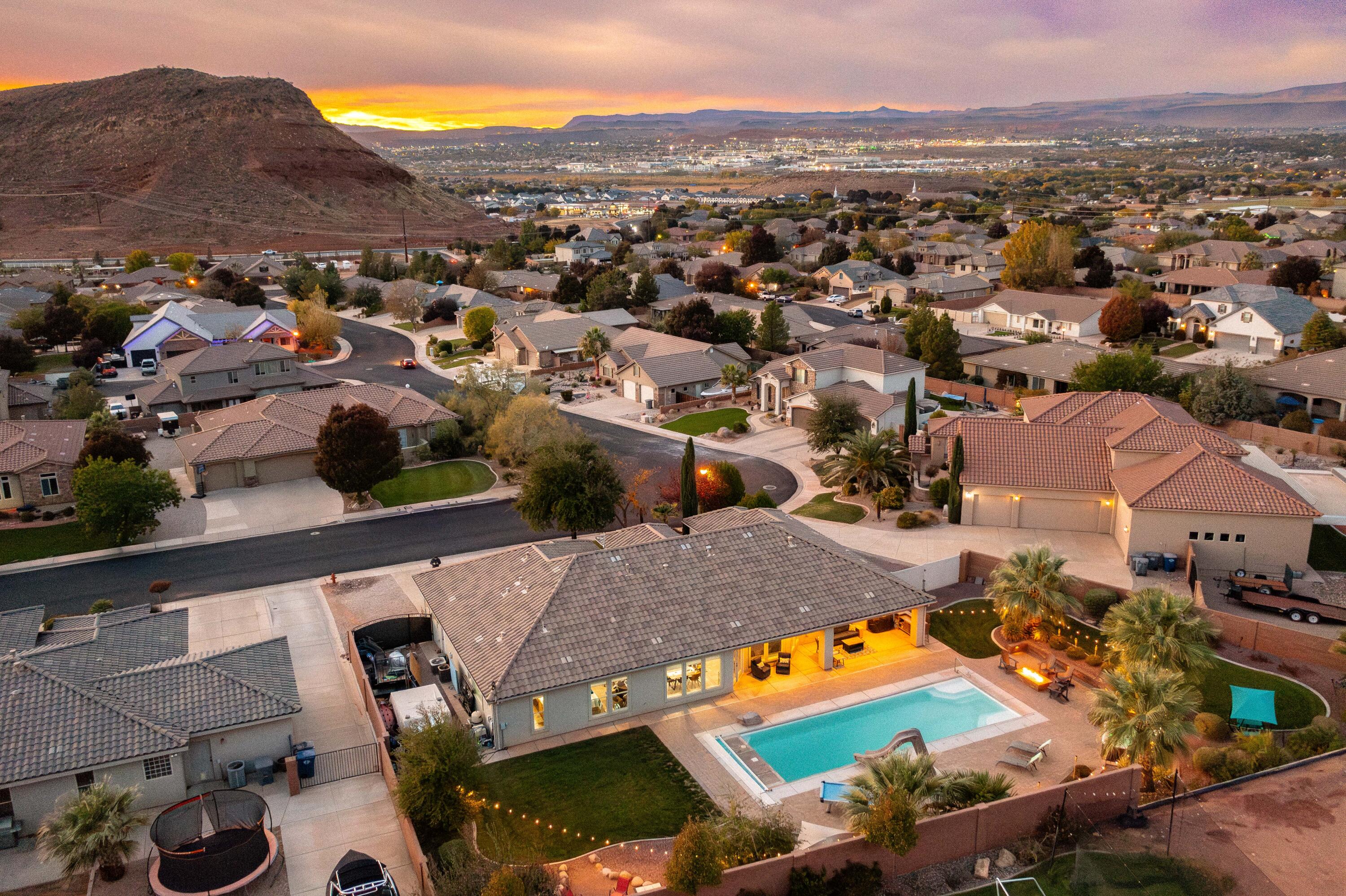 SILVER FALLS AT WASHINGTON BENCH - Residential