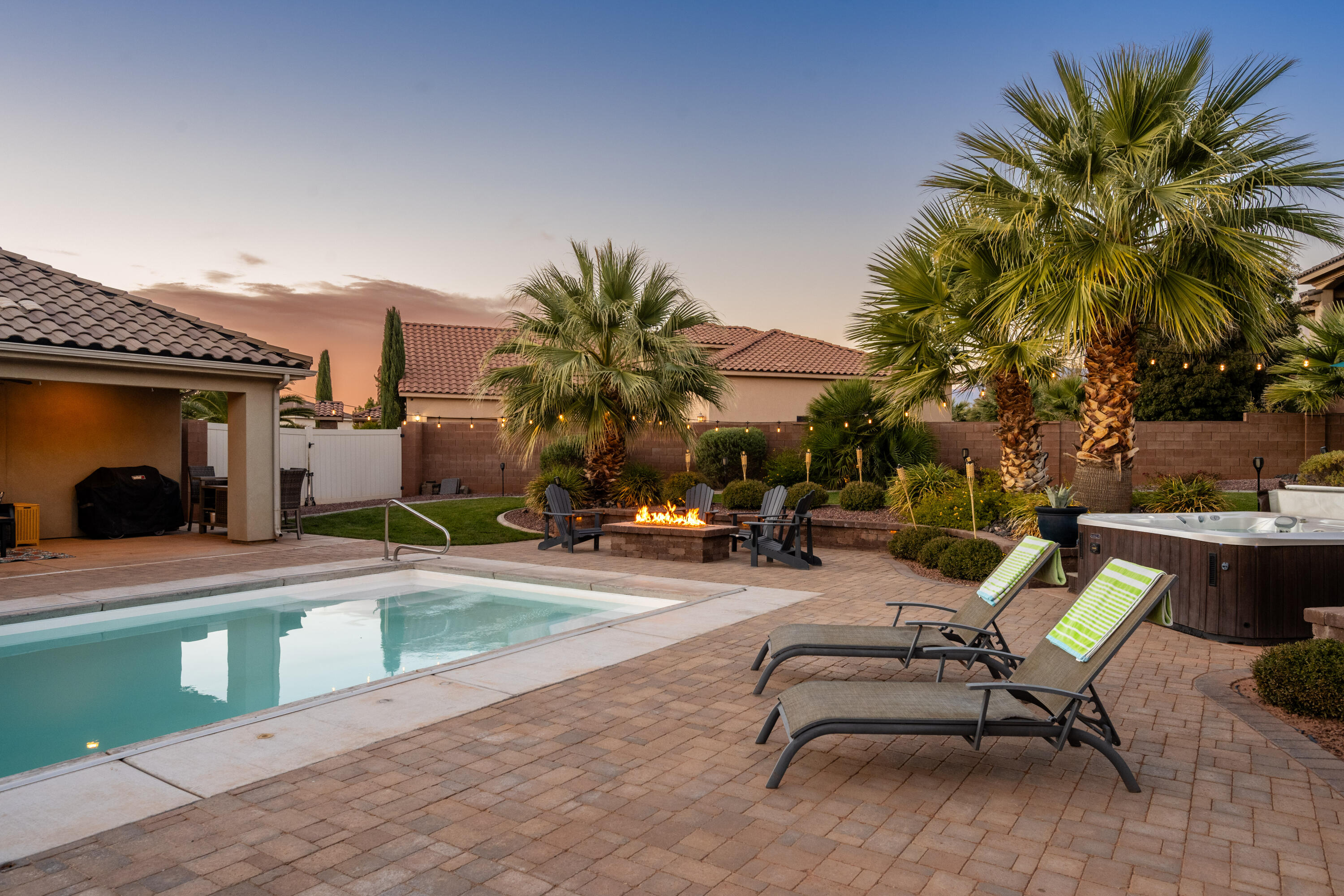 SILVER FALLS AT WASHINGTON BENCH - Residential