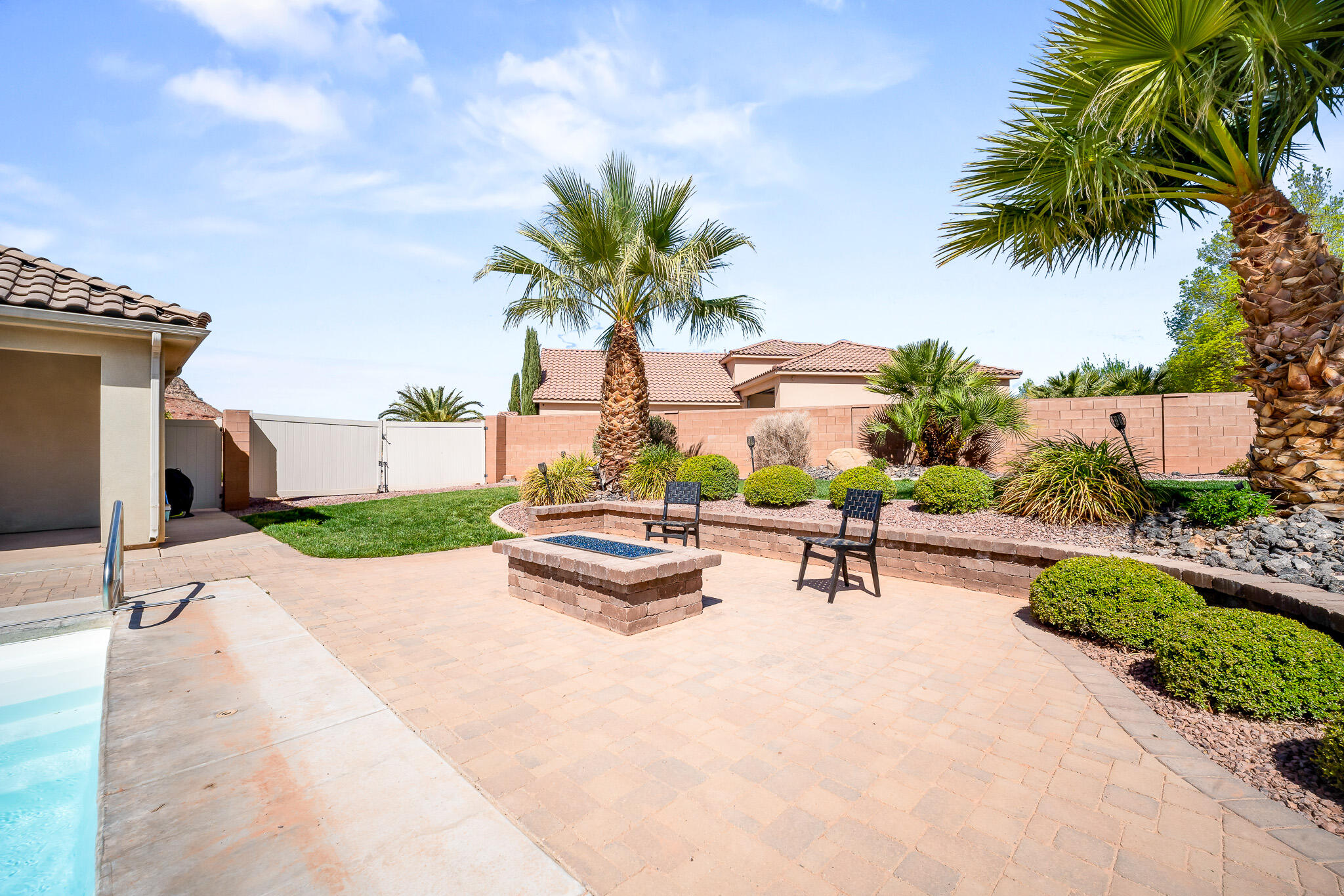 SILVER FALLS AT WASHINGTON BENCH - Residential