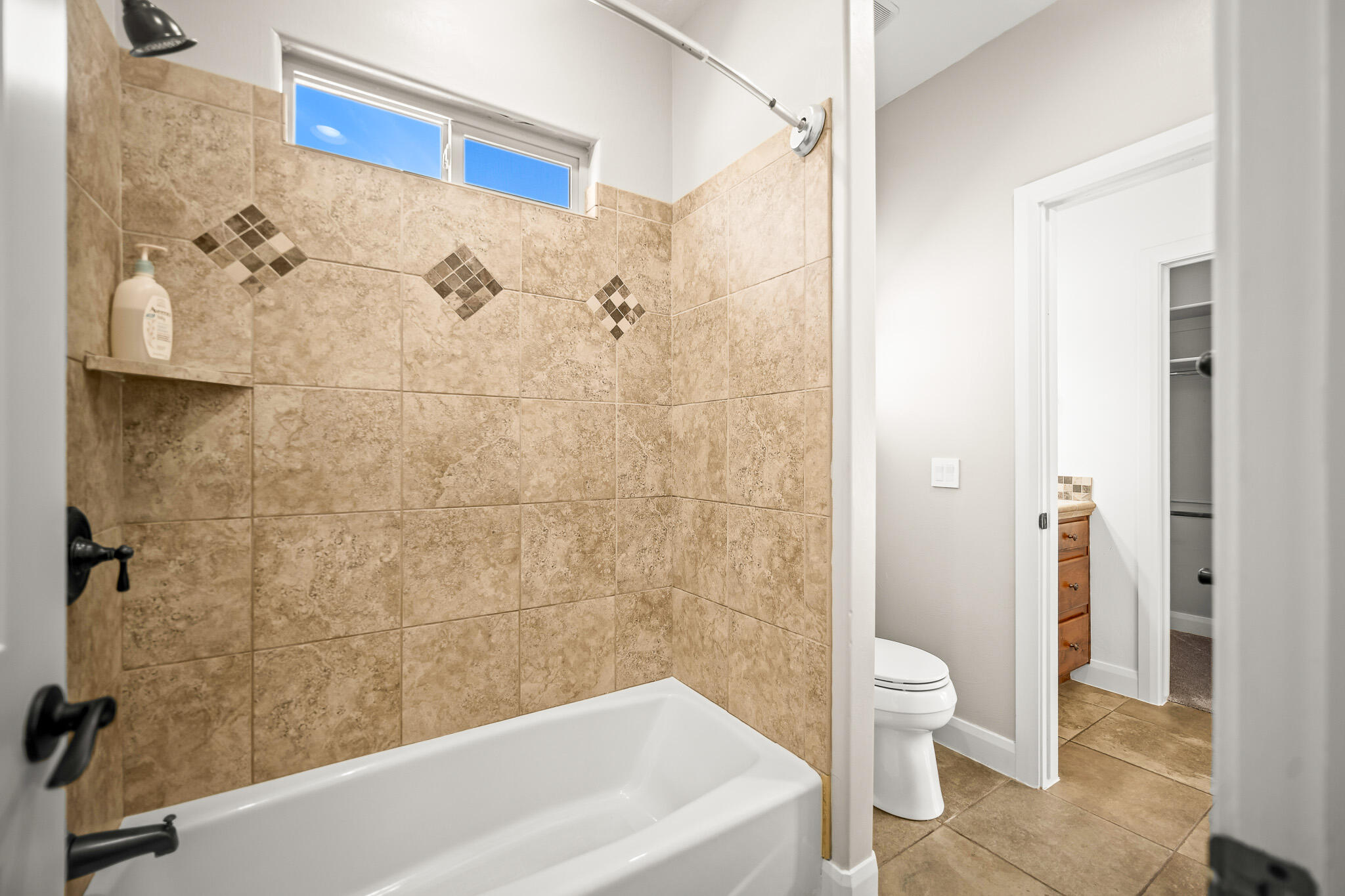 SILVER FALLS AT WASHINGTON BENCH - Residential