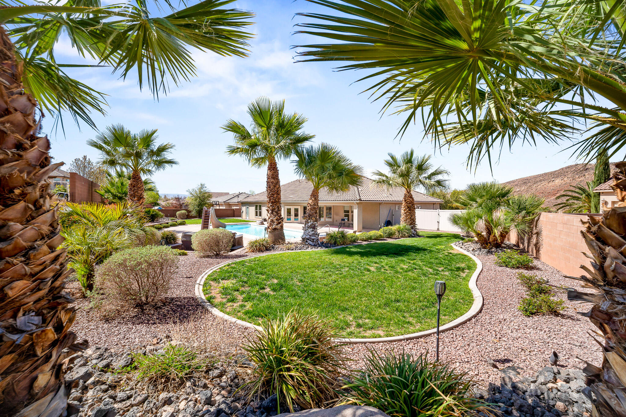 SILVER FALLS AT WASHINGTON BENCH - Residential