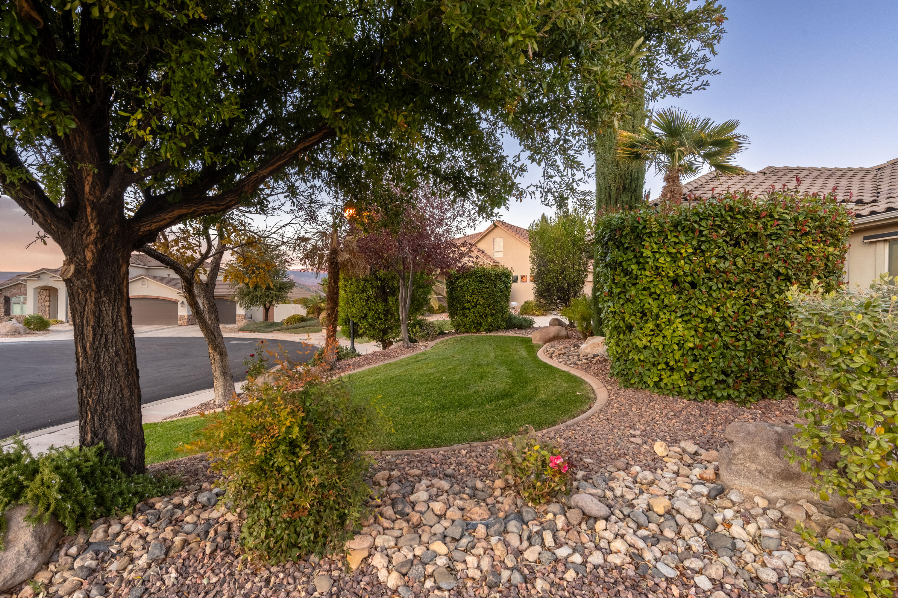 SILVER FALLS AT WASHINGTON BENCH - Residential