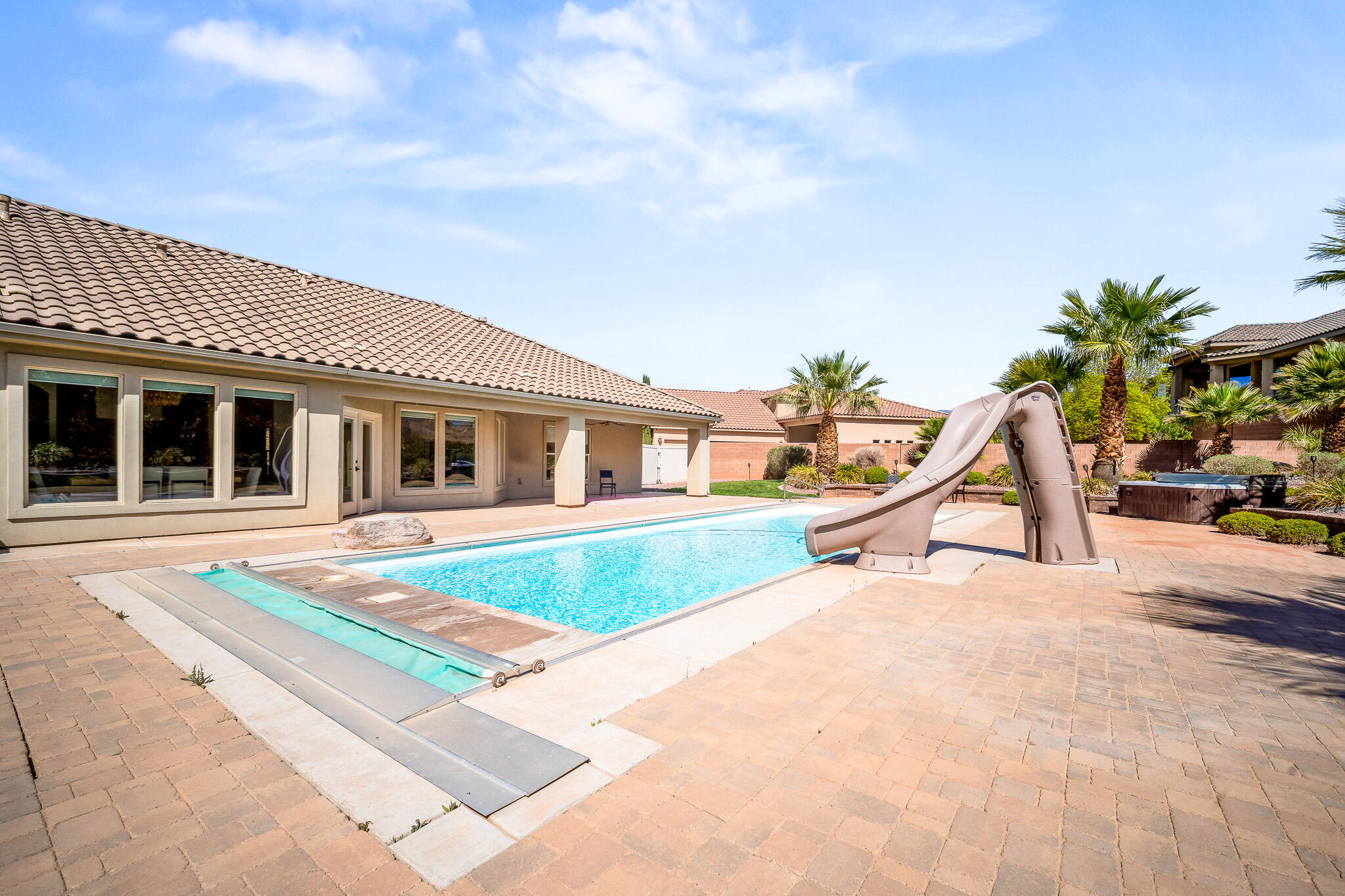 SILVER FALLS AT WASHINGTON BENCH - Residential