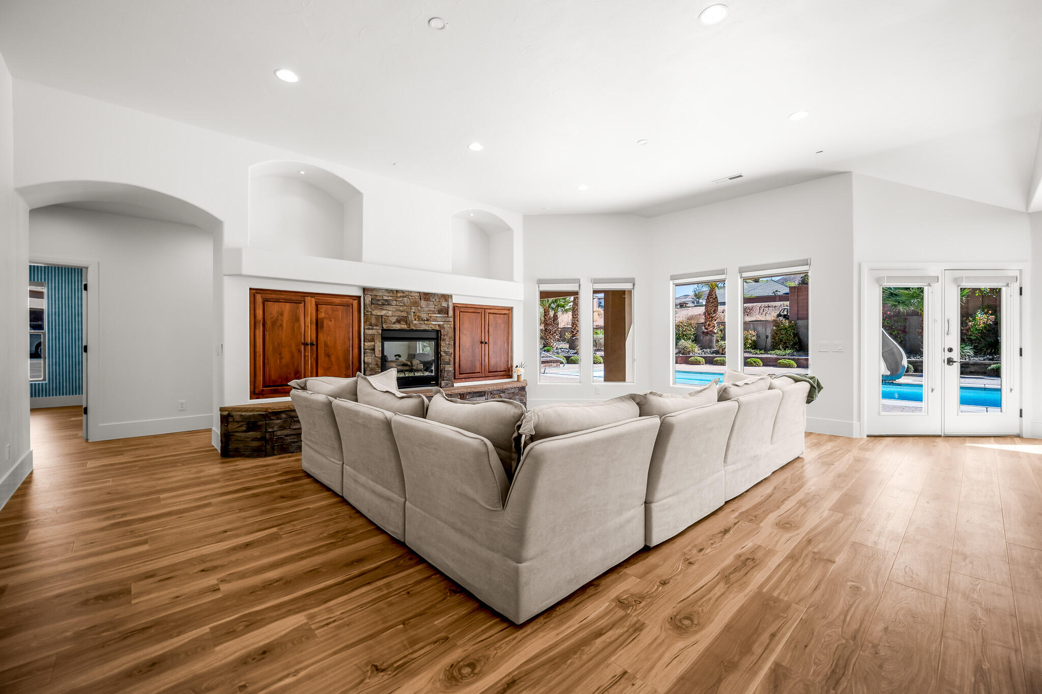 SILVER FALLS AT WASHINGTON BENCH - Residential