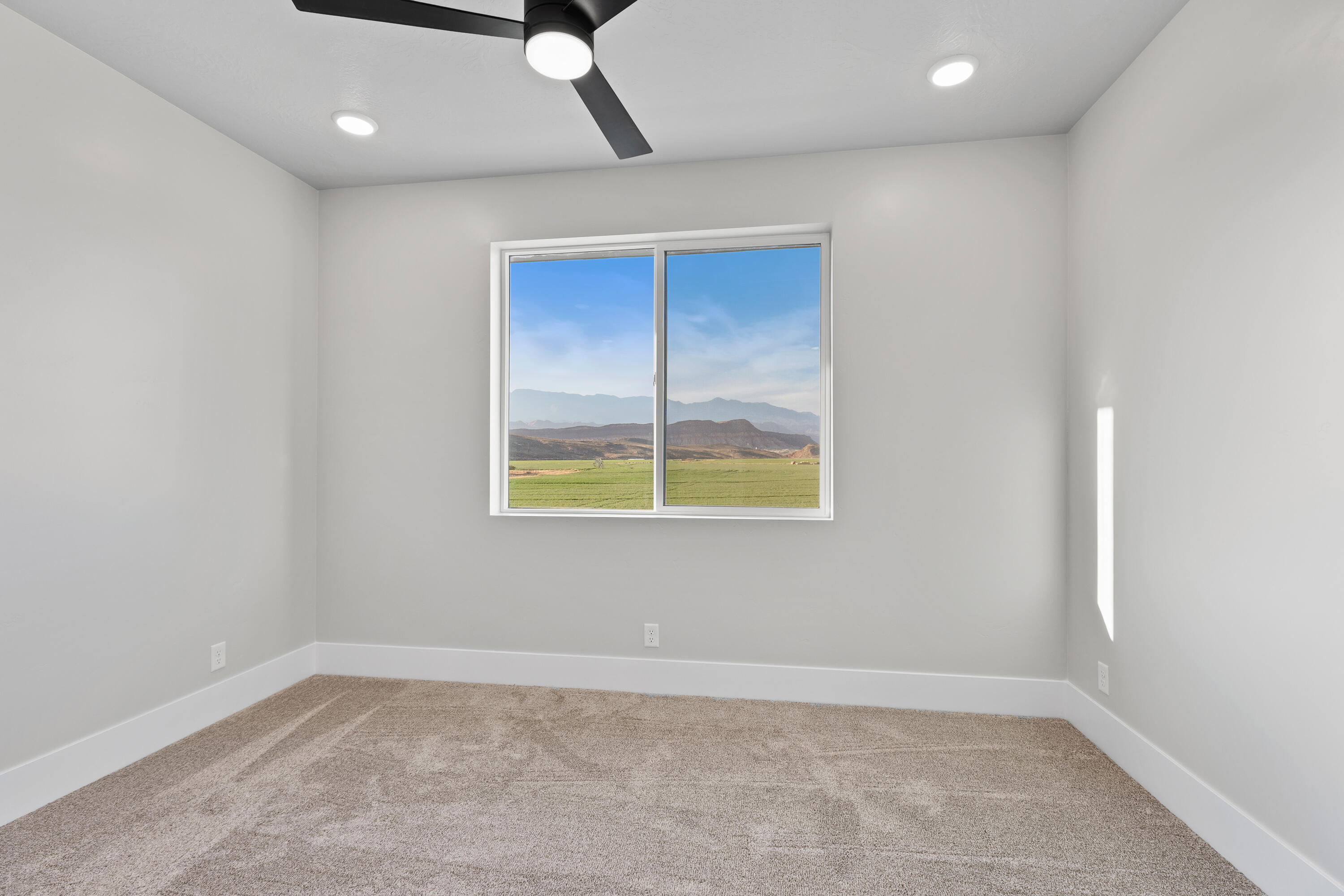 SAND HOLLOW VILLAGE - Residential