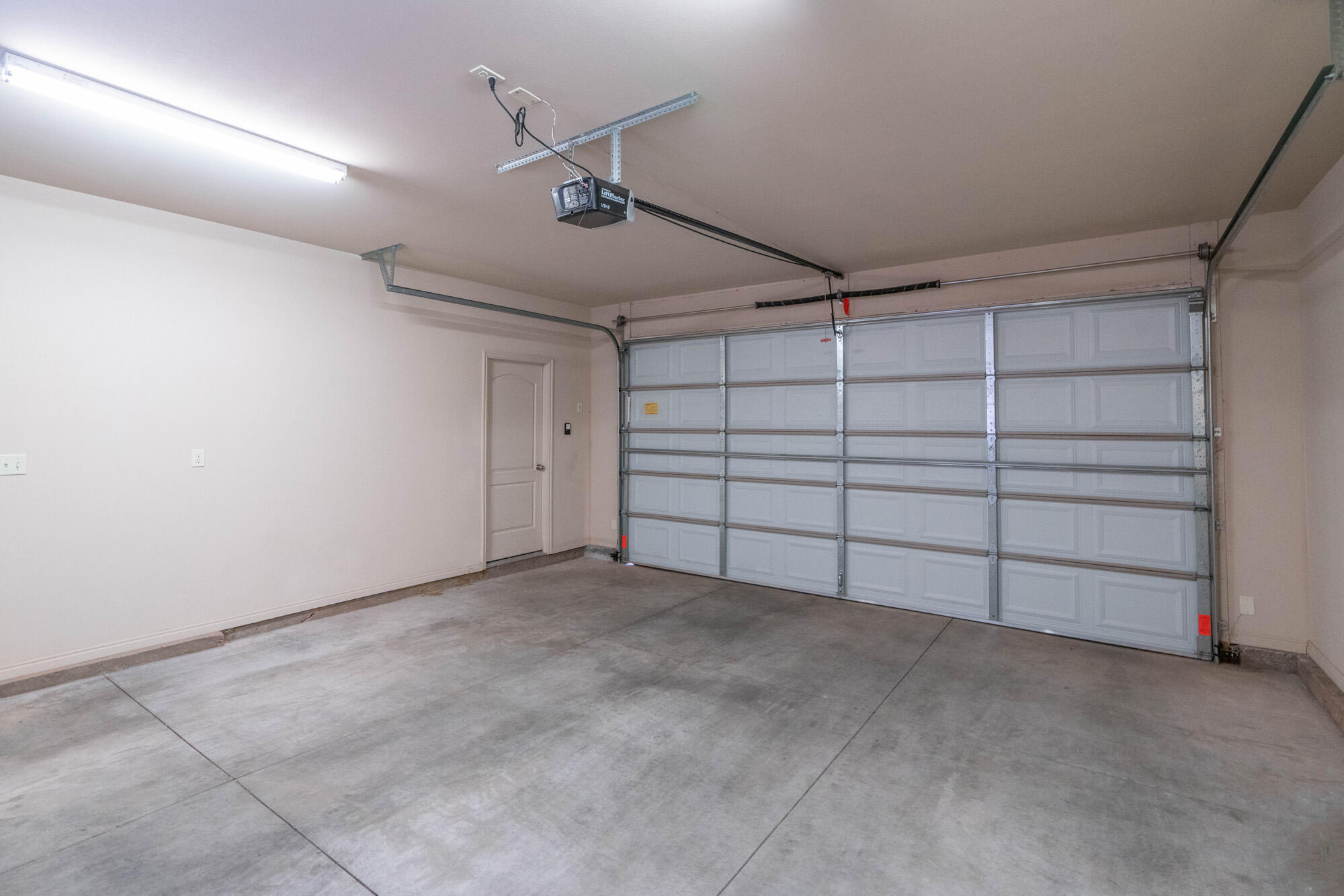 ENGLISH OAKS ESTATES - Residential