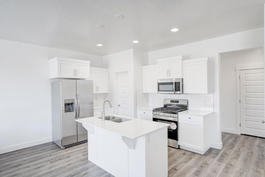 Photo of Lot 111 Desert Reflection, Saint George, UT 84790 (MLS # 25-266115)