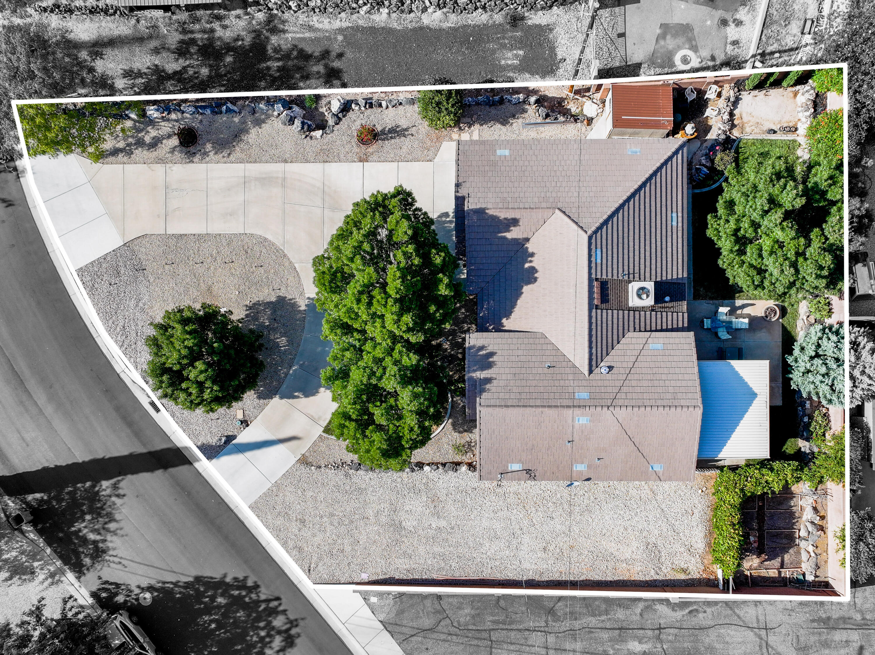 BLACKMORE - Residential