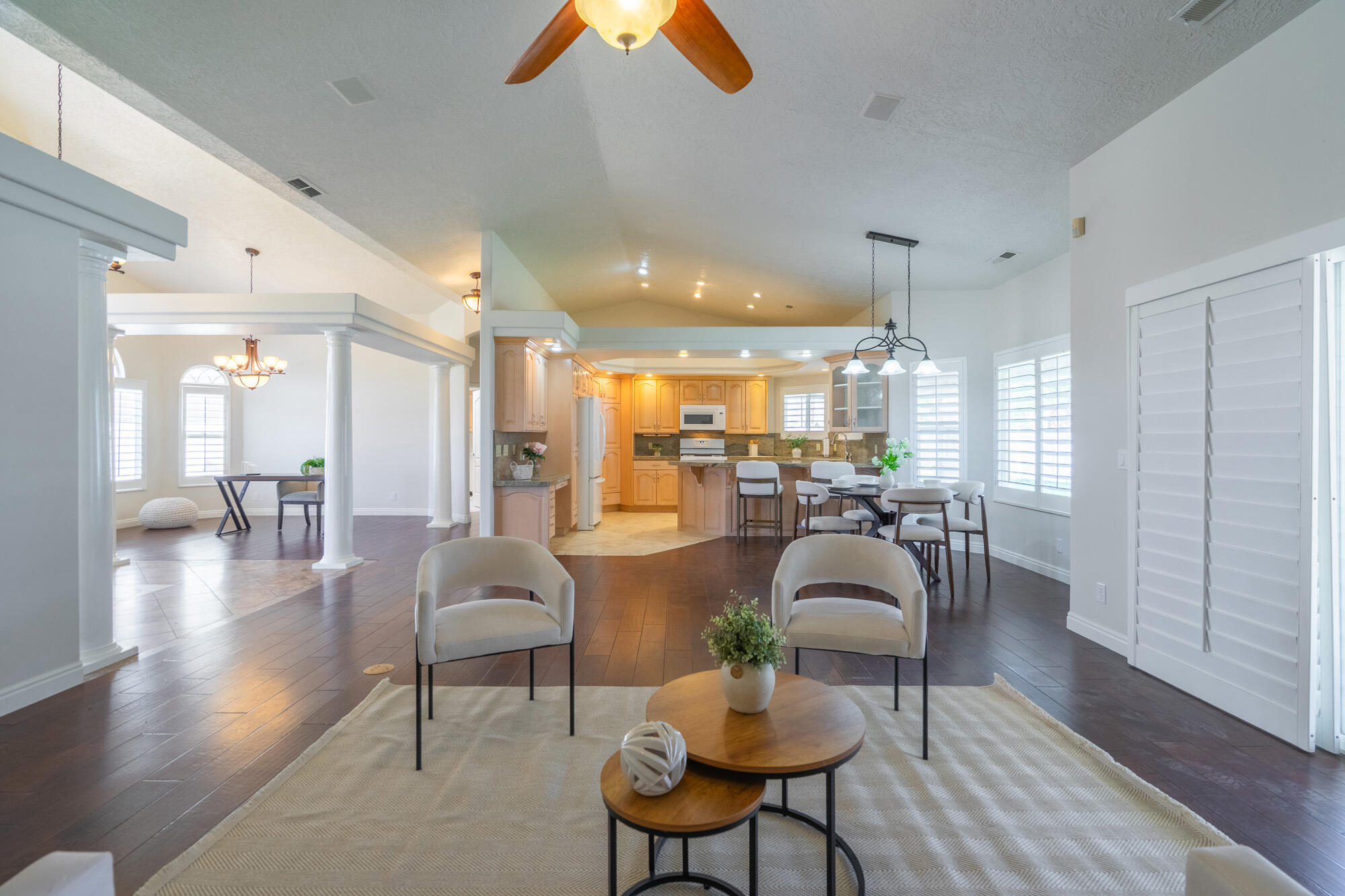 BLOOMINGTON RANCHES - Residential