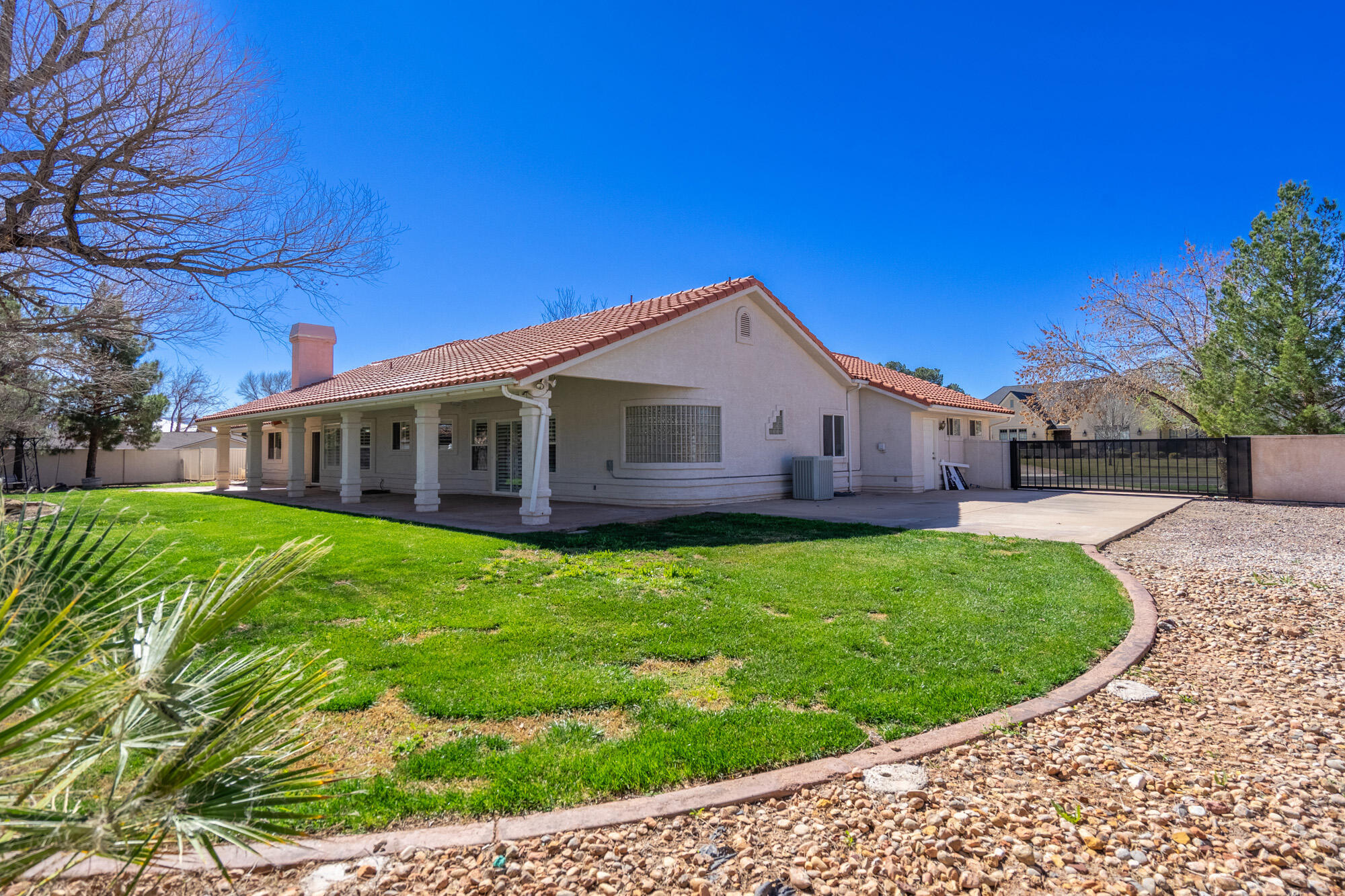 BLOOMINGTON RANCHES - Residential