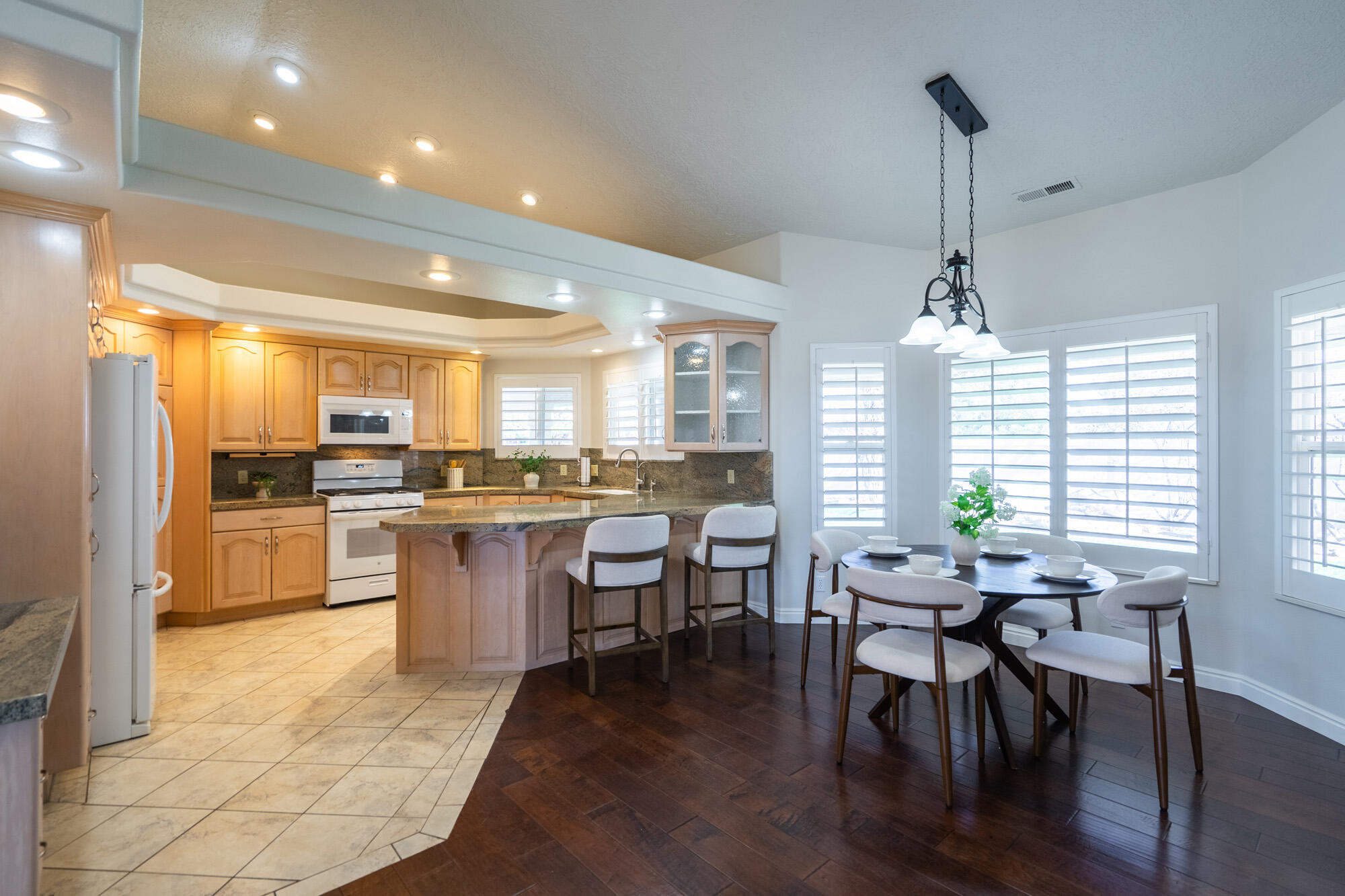 BLOOMINGTON RANCHES - Residential