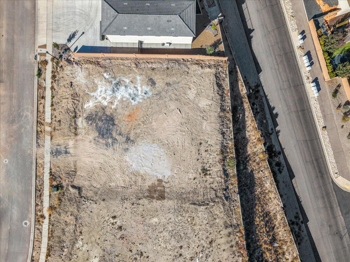 HILLS AT SANTA CLARA - Land