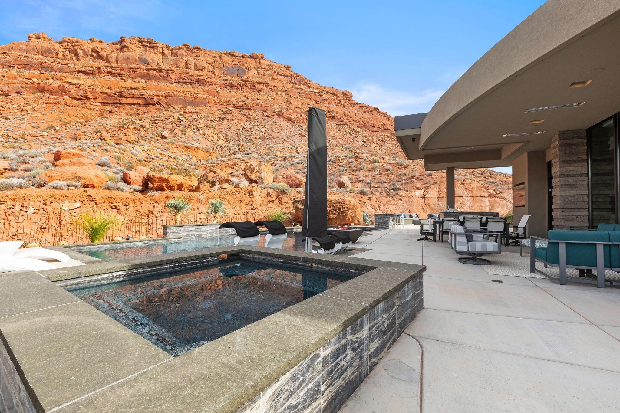 VISTAS AT ENTRADA - Residential