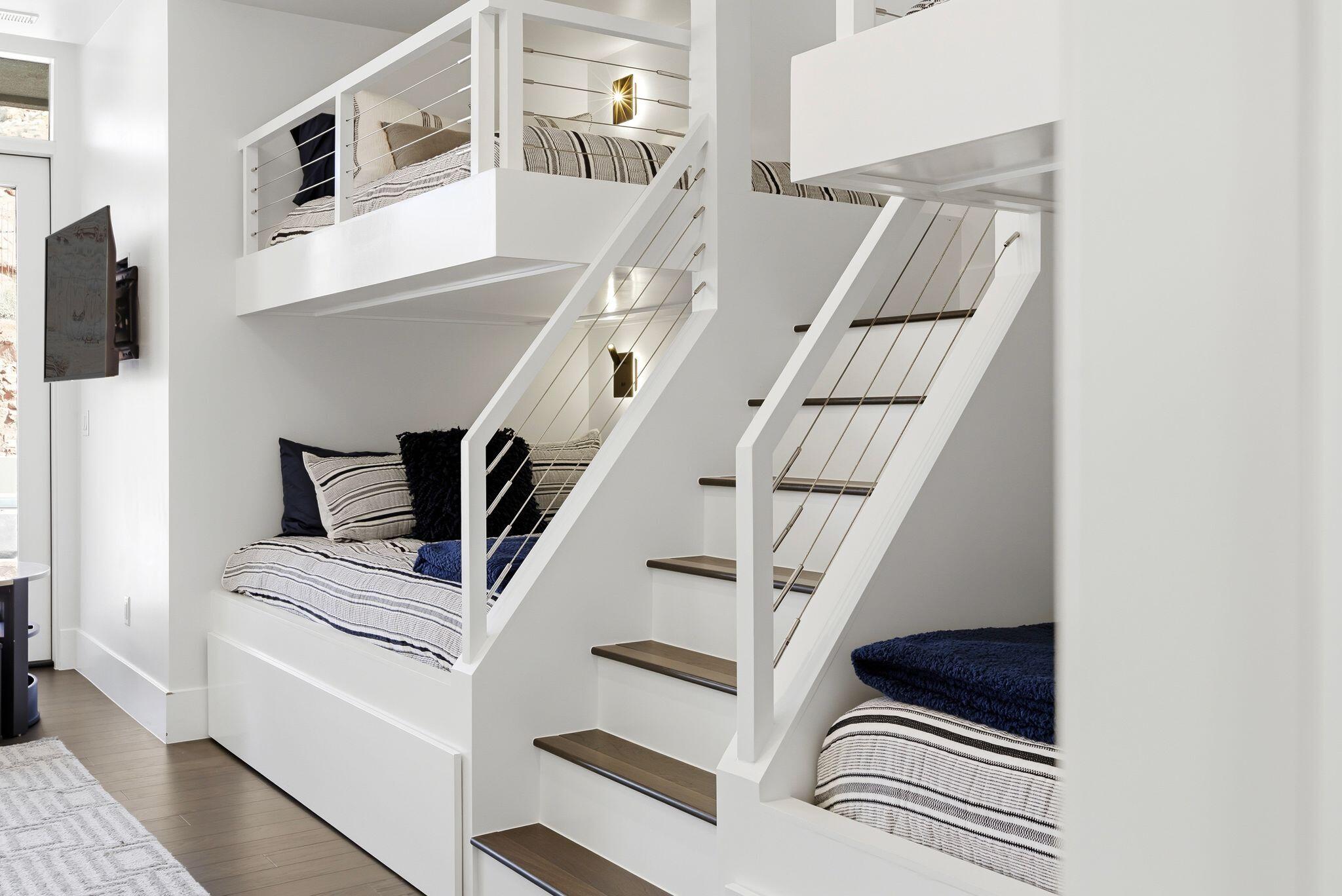 VISTAS AT ENTRADA - Residential