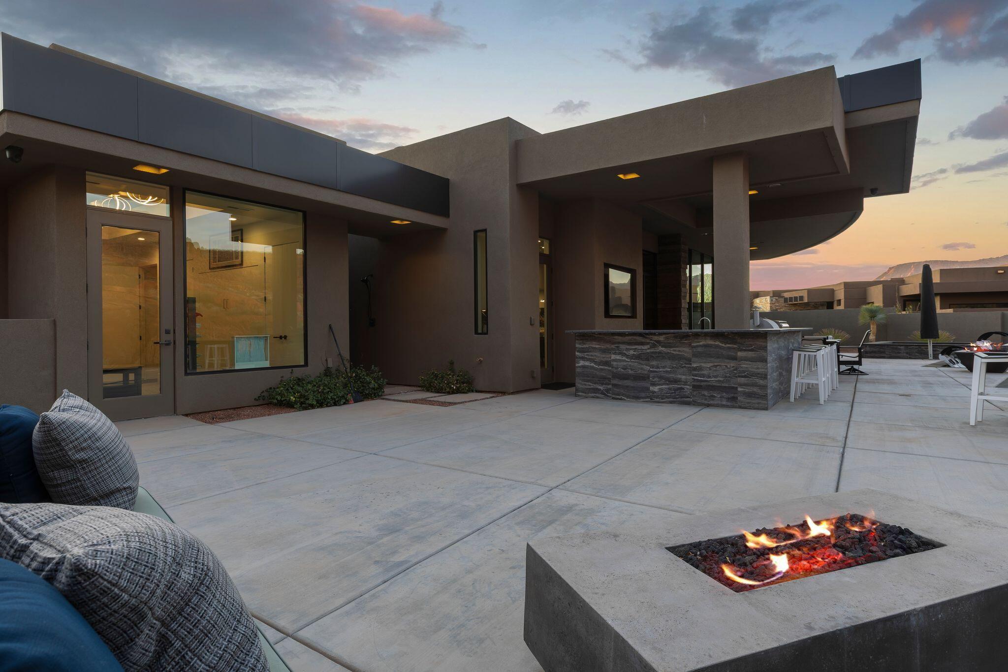 VISTAS AT ENTRADA - Residential