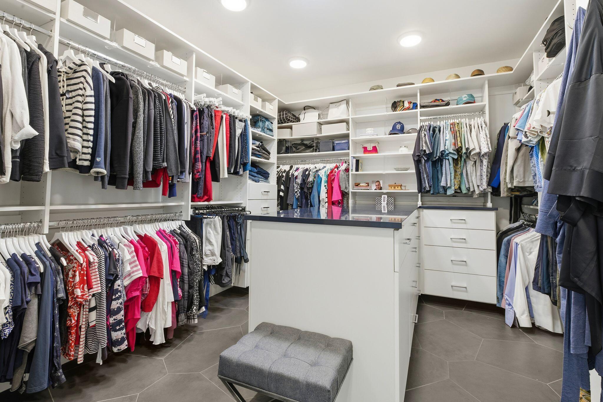 VISTAS AT ENTRADA - Residential