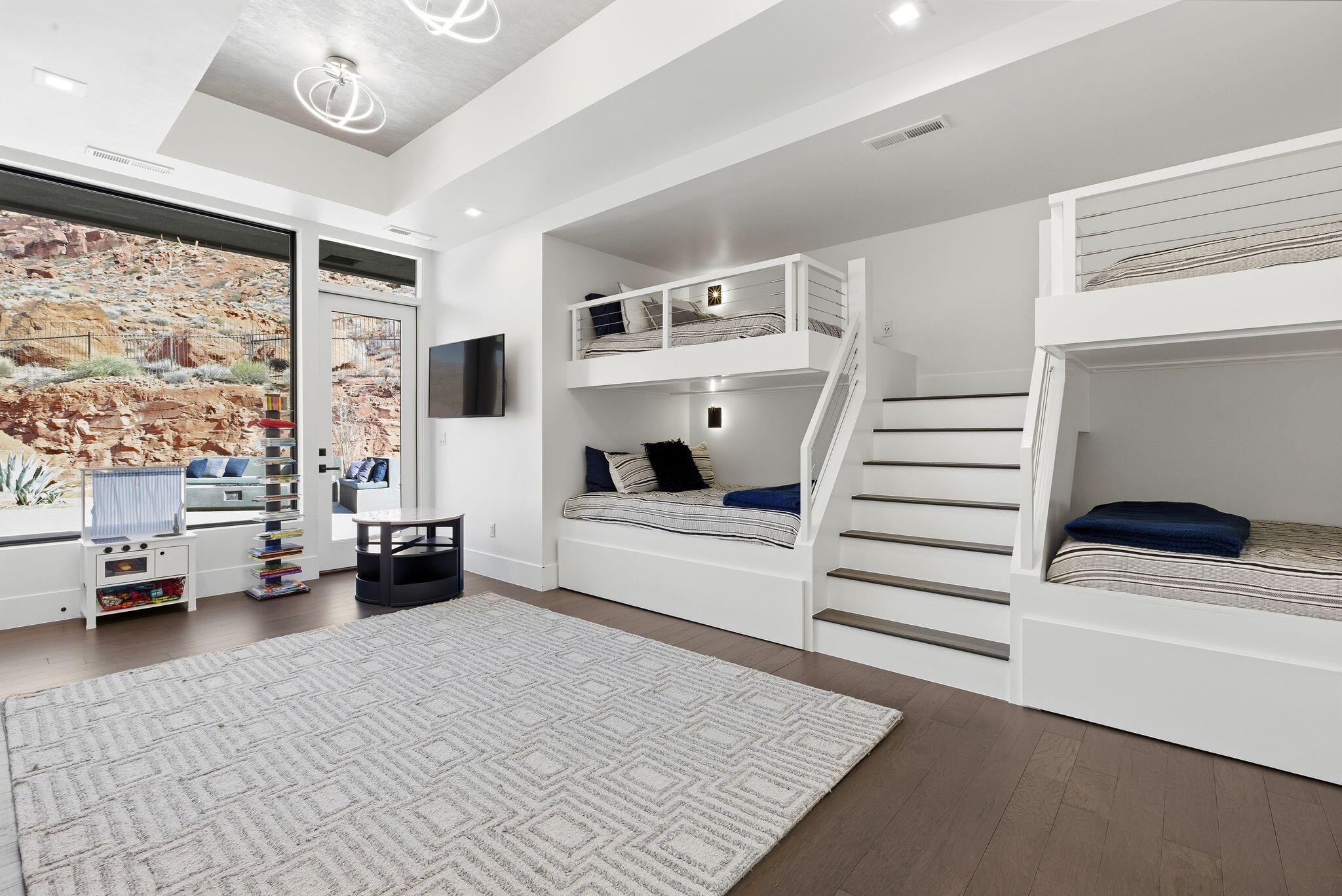 VISTAS AT ENTRADA - Residential