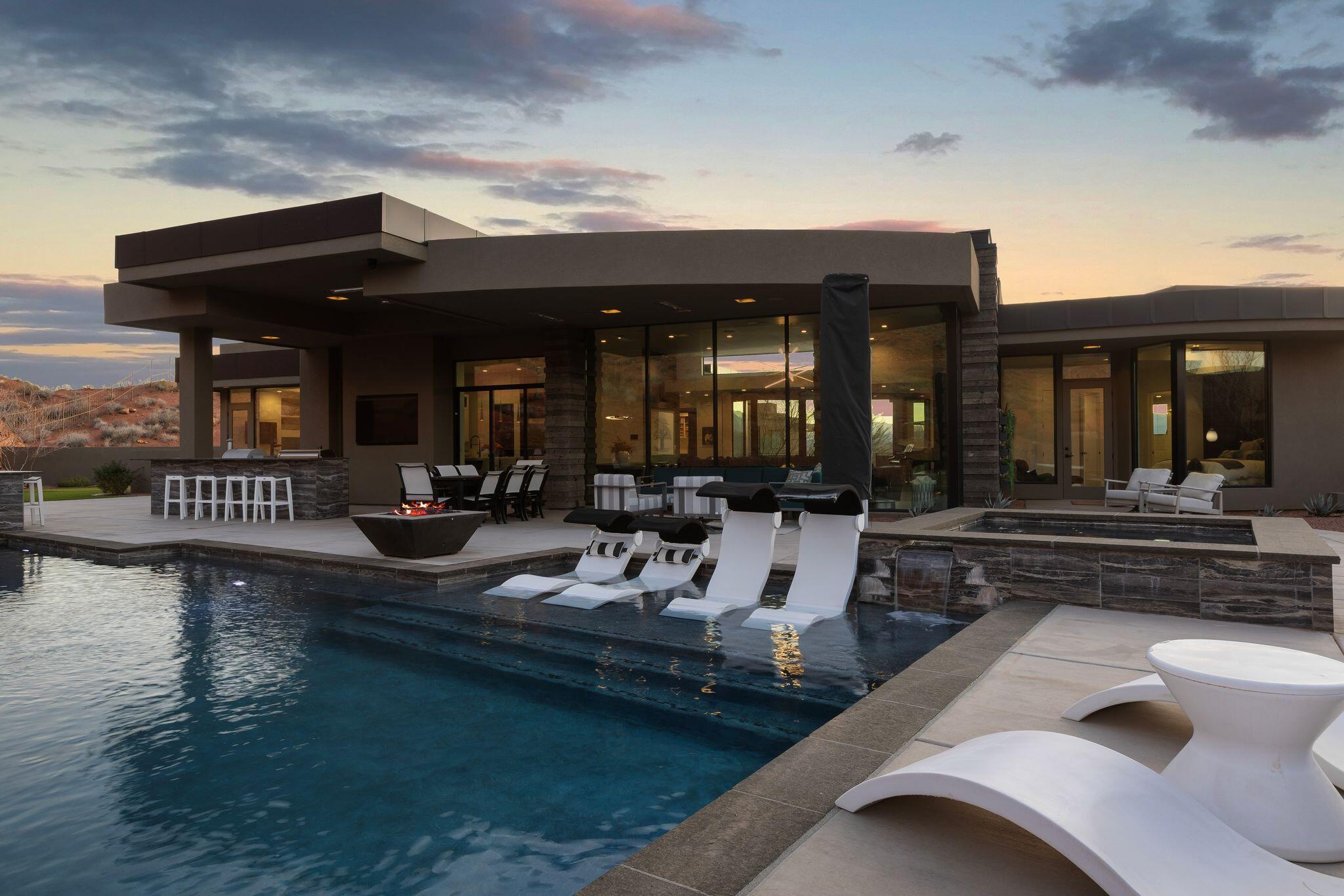 VISTAS AT ENTRADA - Residential