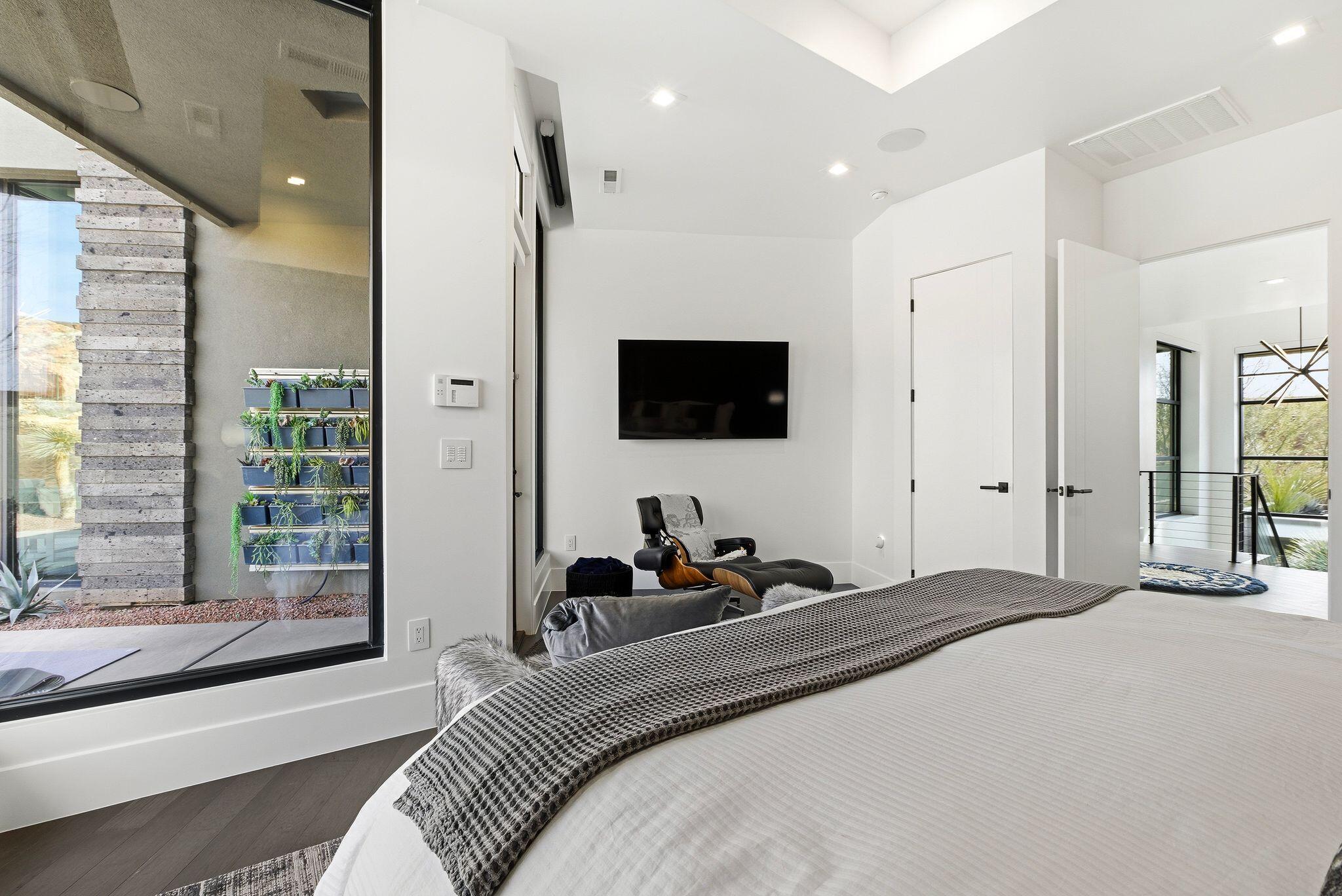 VISTAS AT ENTRADA - Residential