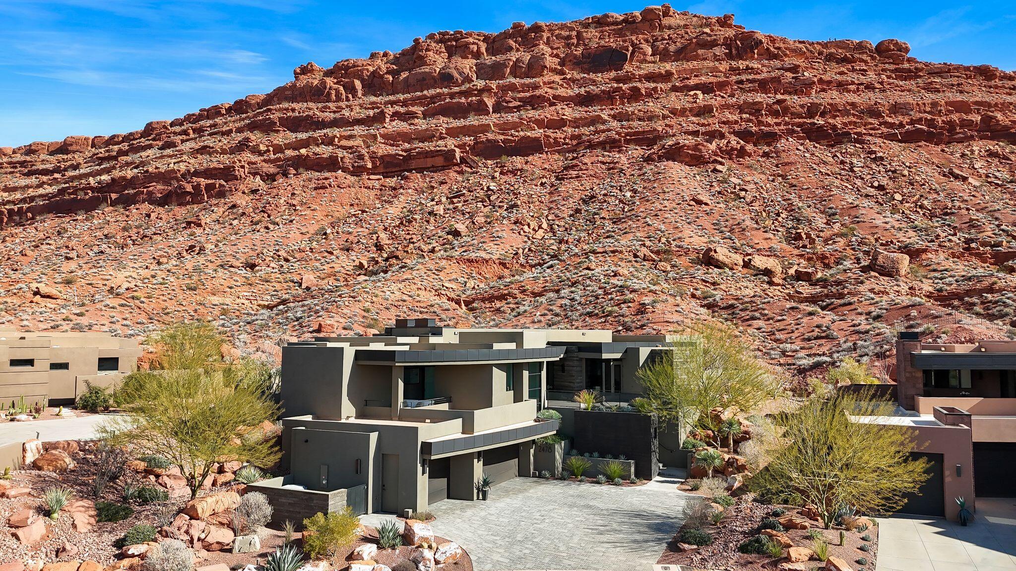 VISTAS AT ENTRADA - Residential