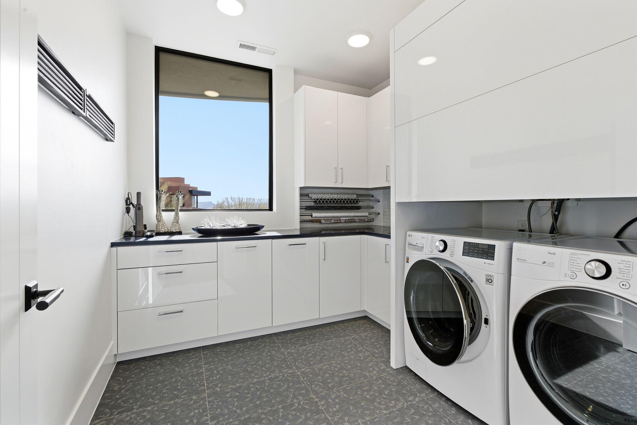 VISTAS AT ENTRADA - Residential