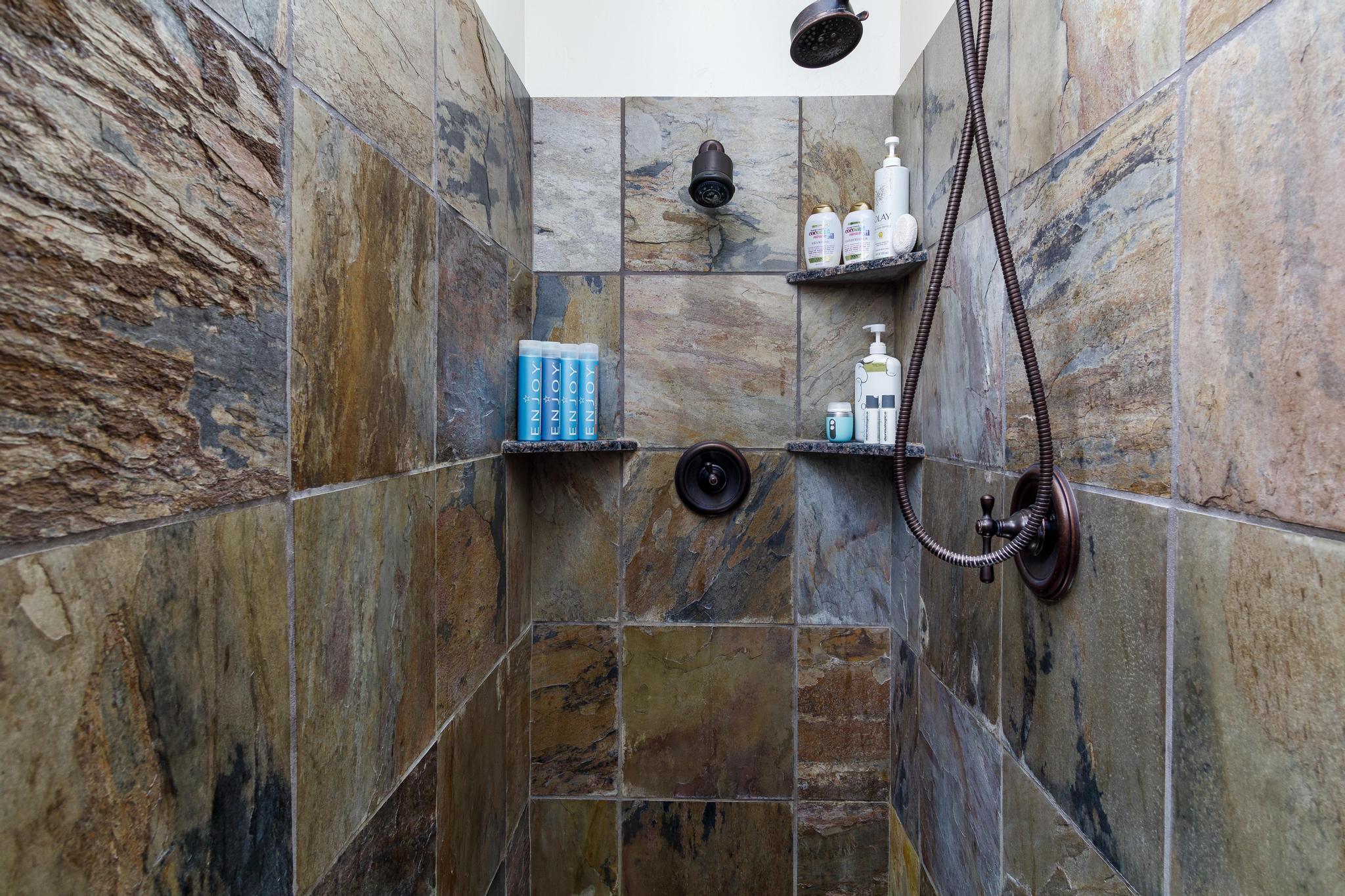 ANASAZI PLATEAU - Residential