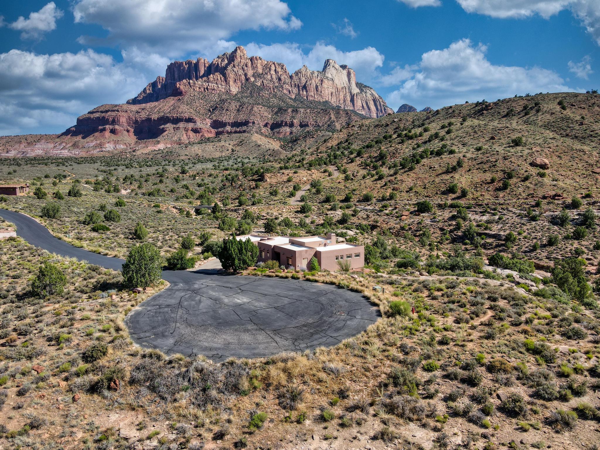 ANASAZI PLATEAU - Residential