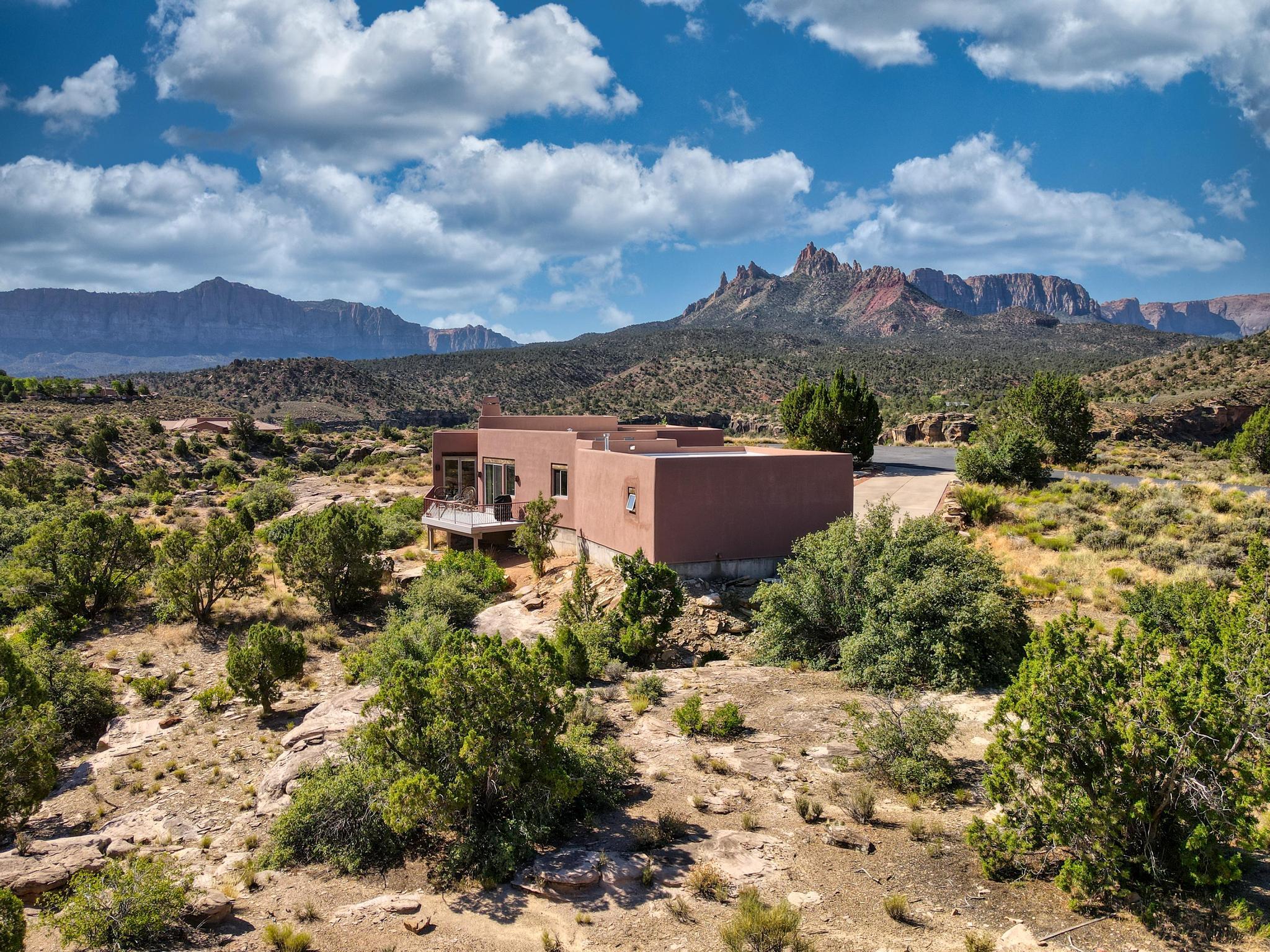 ANASAZI PLATEAU - Residential