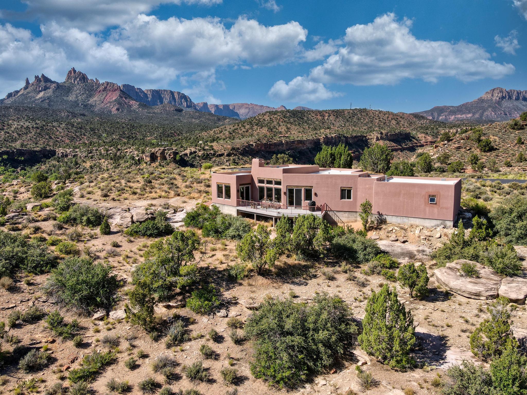 ANASAZI PLATEAU - Residential