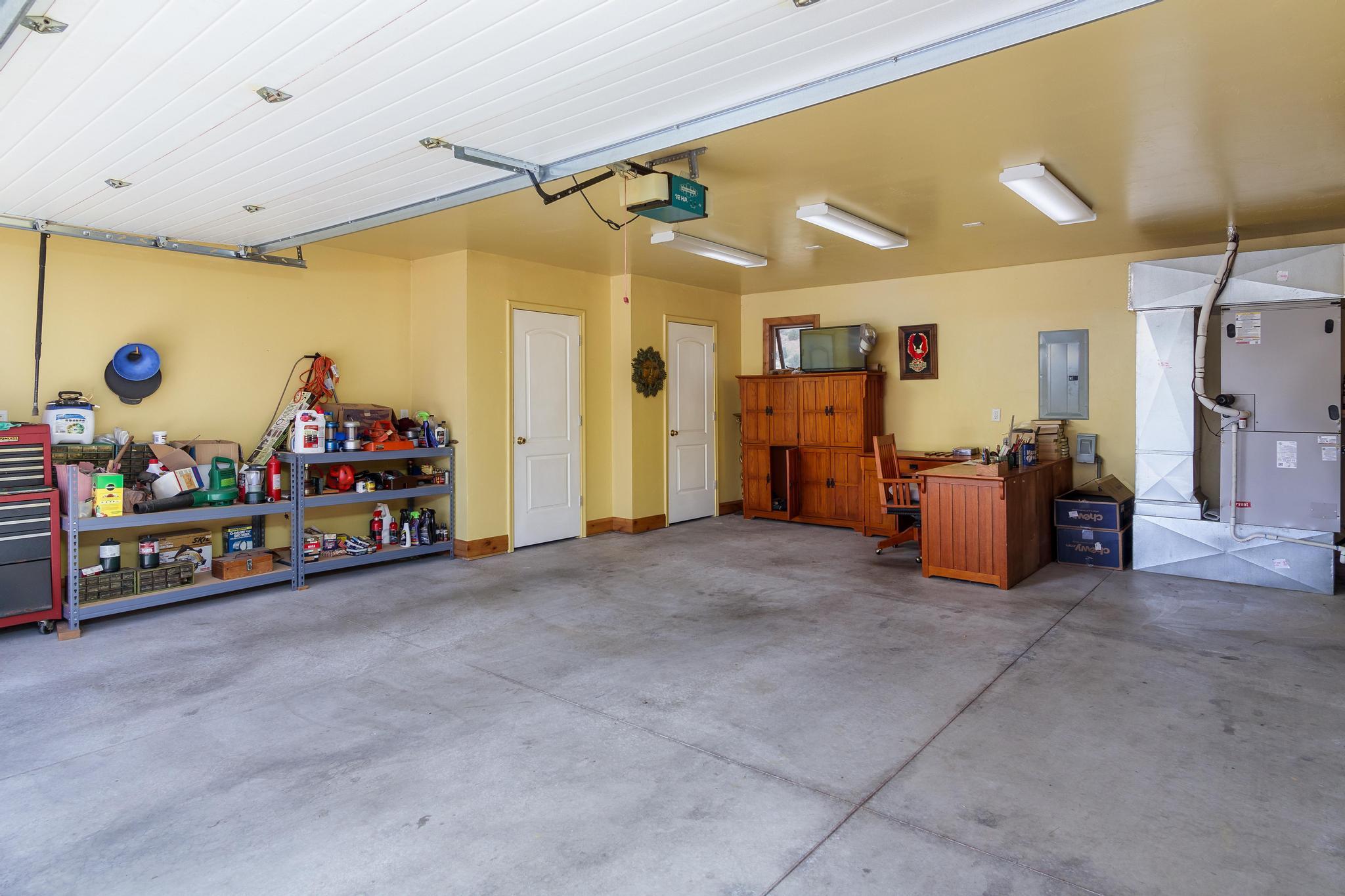 ANASAZI PLATEAU - Residential