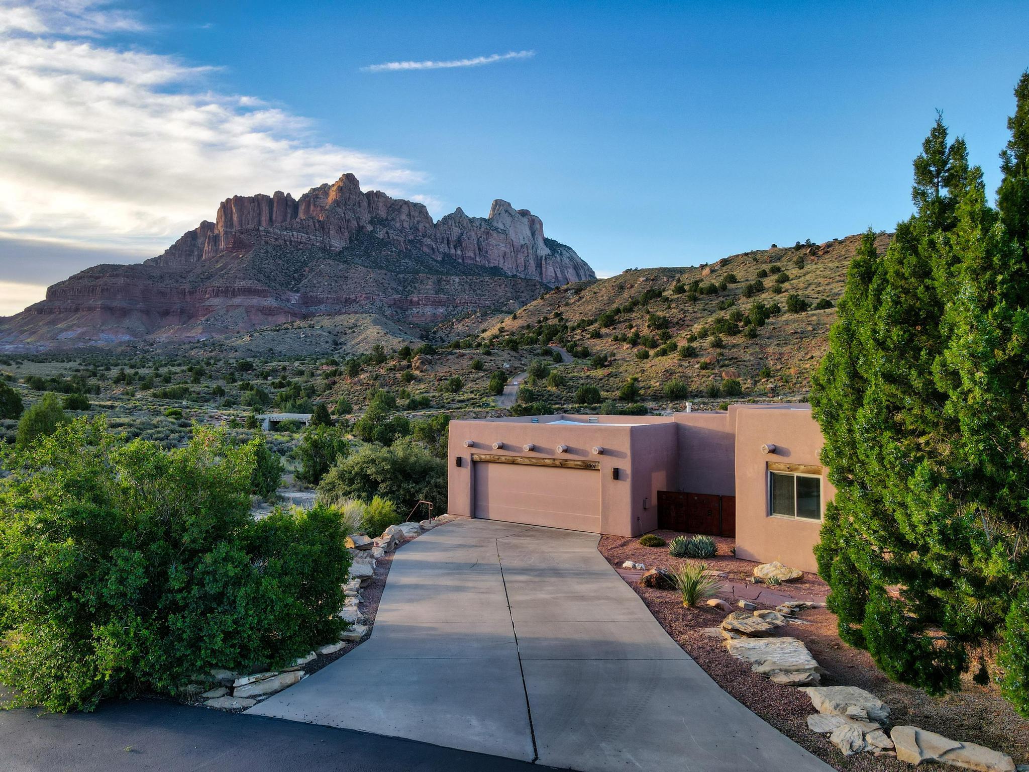ANASAZI PLATEAU - Residential