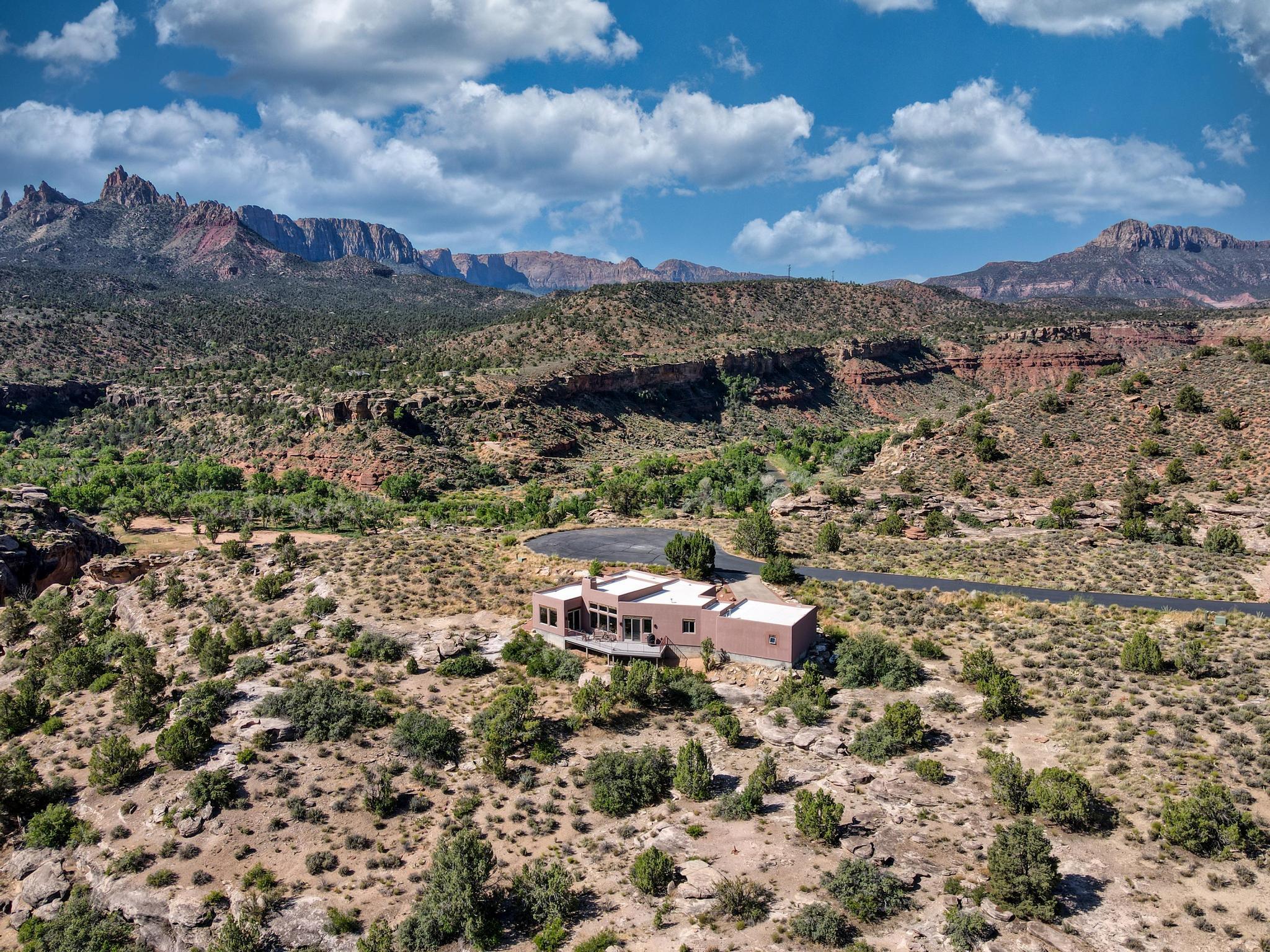 ANASAZI PLATEAU - Residential