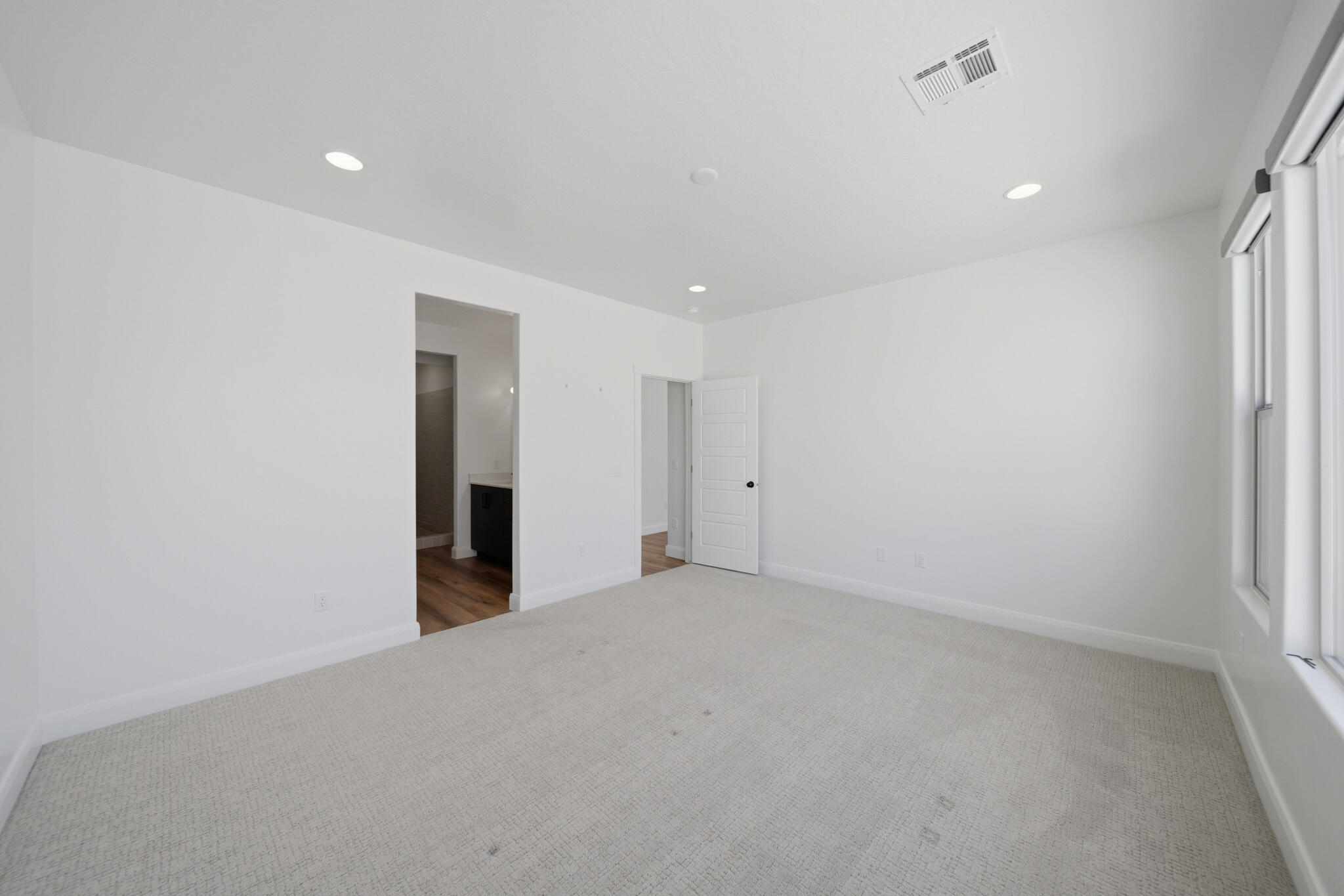 DESERT VISTA - Residential