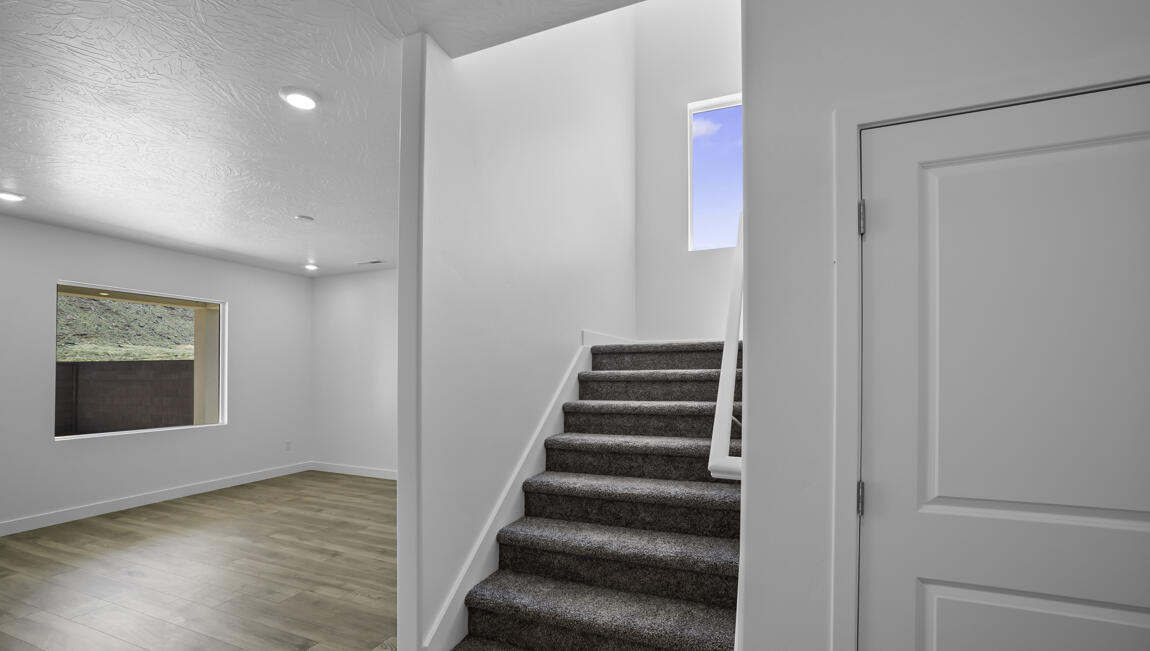 CORRAL HOLLOW AT LONG VALLEY - Residential