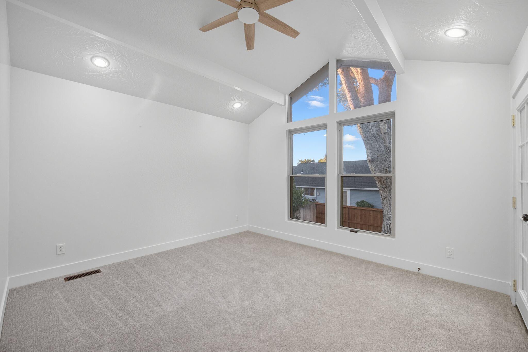 RED HILLS - Residential