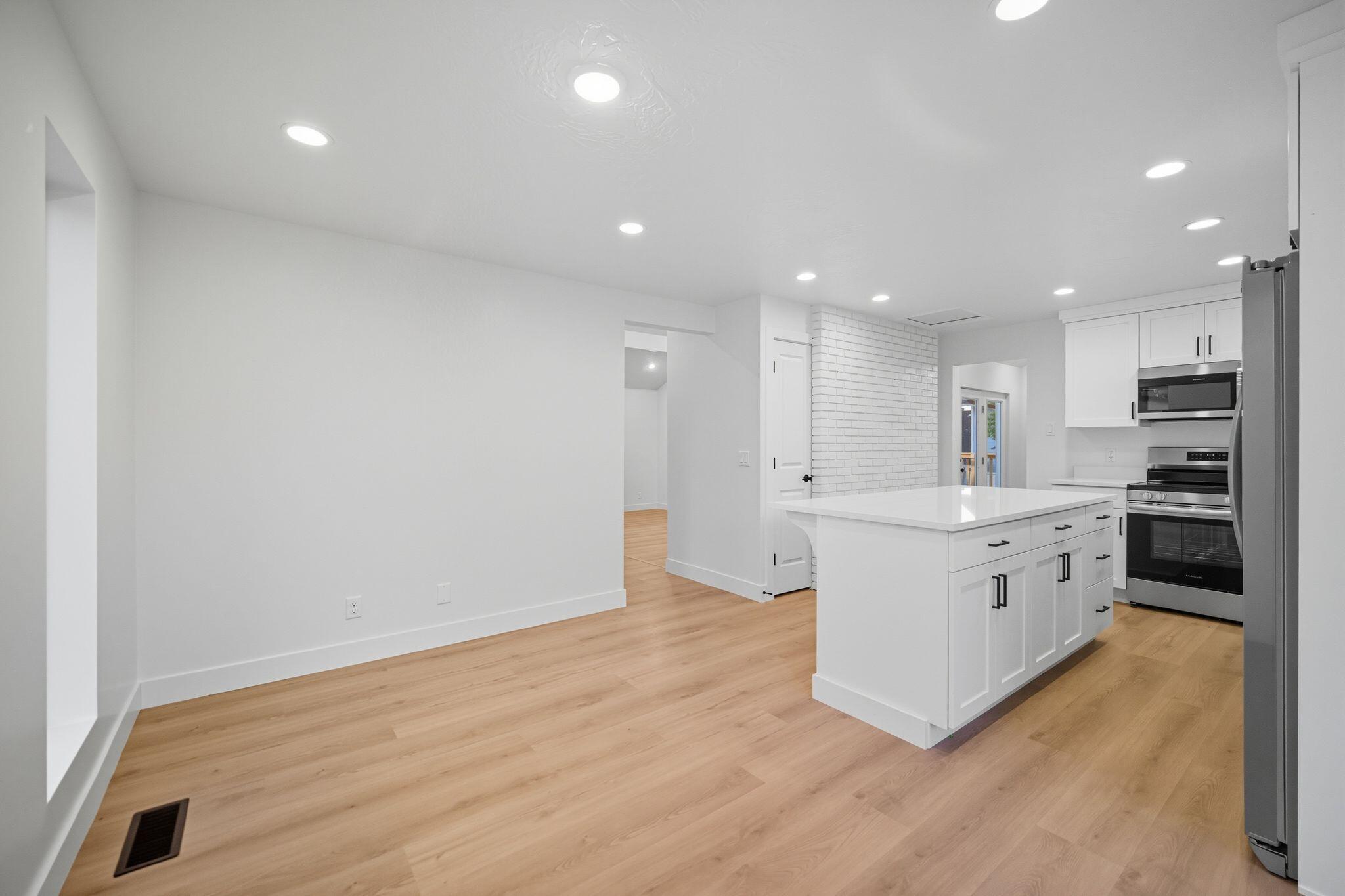 RED HILLS - Residential