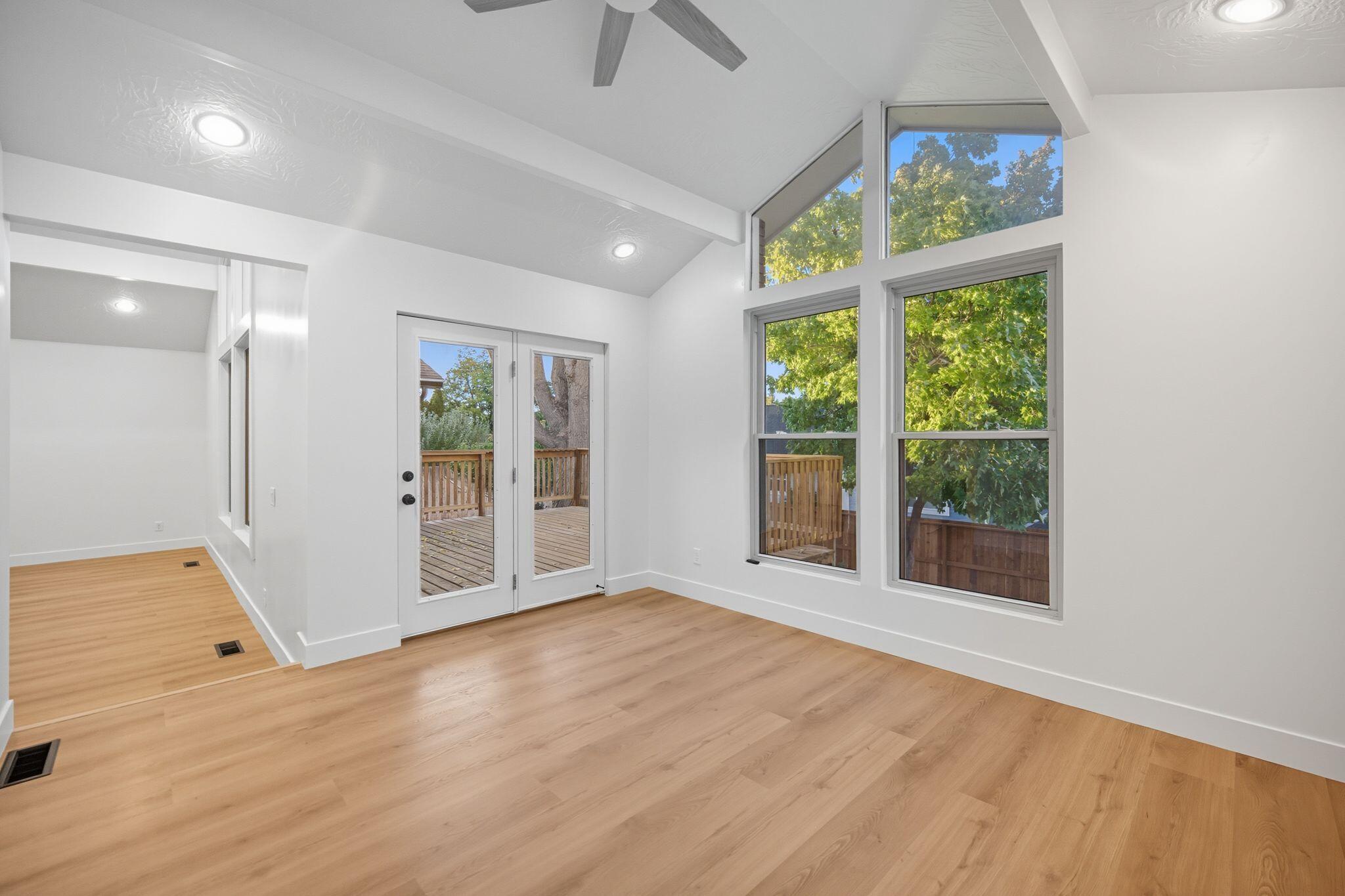 RED HILLS - Residential