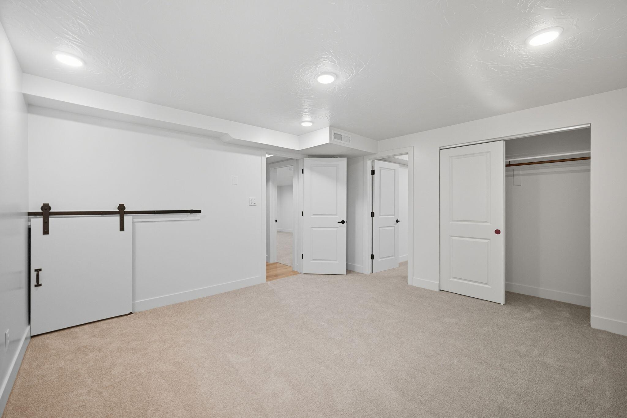 RED HILLS - Residential