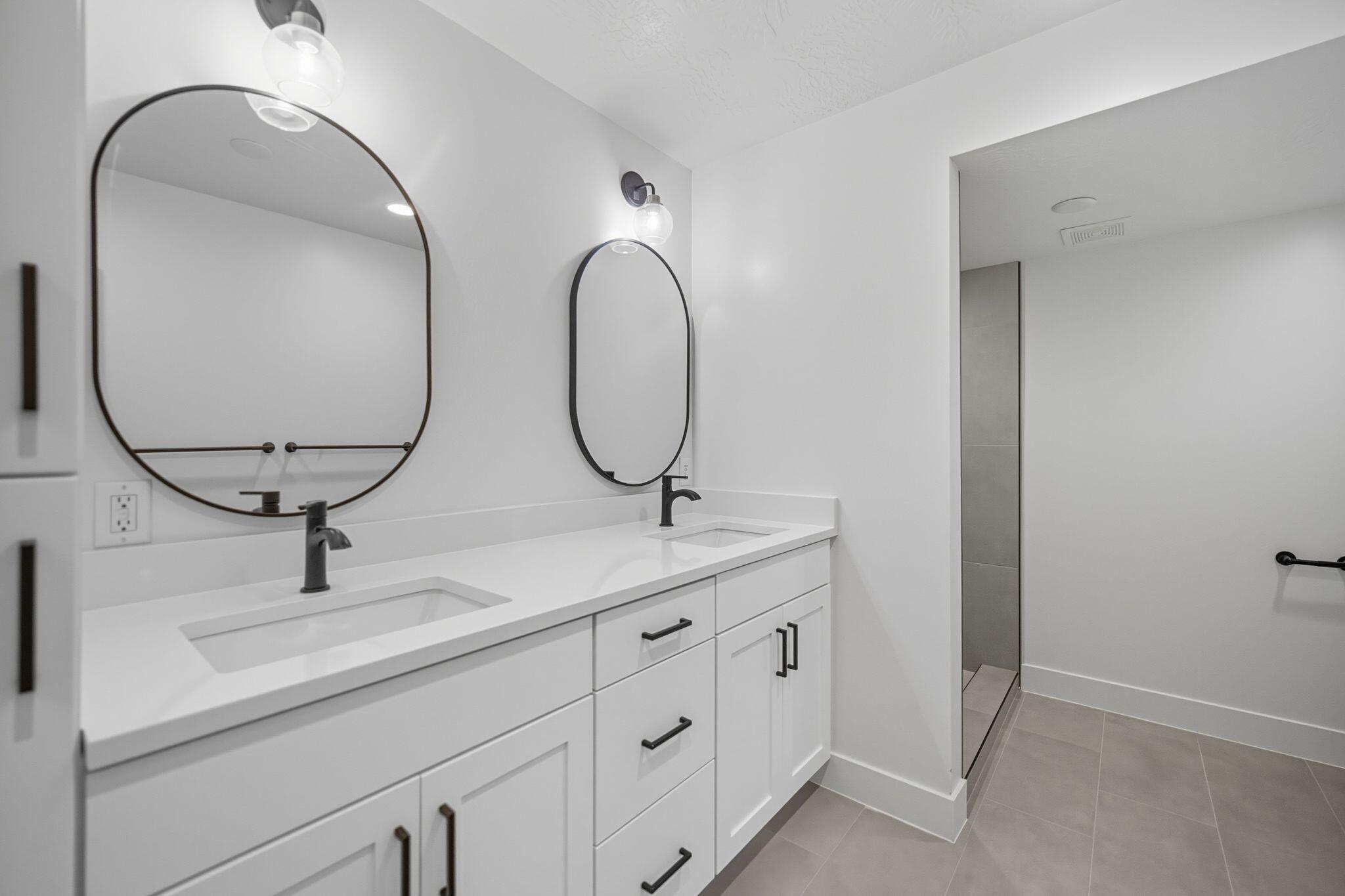 RED HILLS - Residential