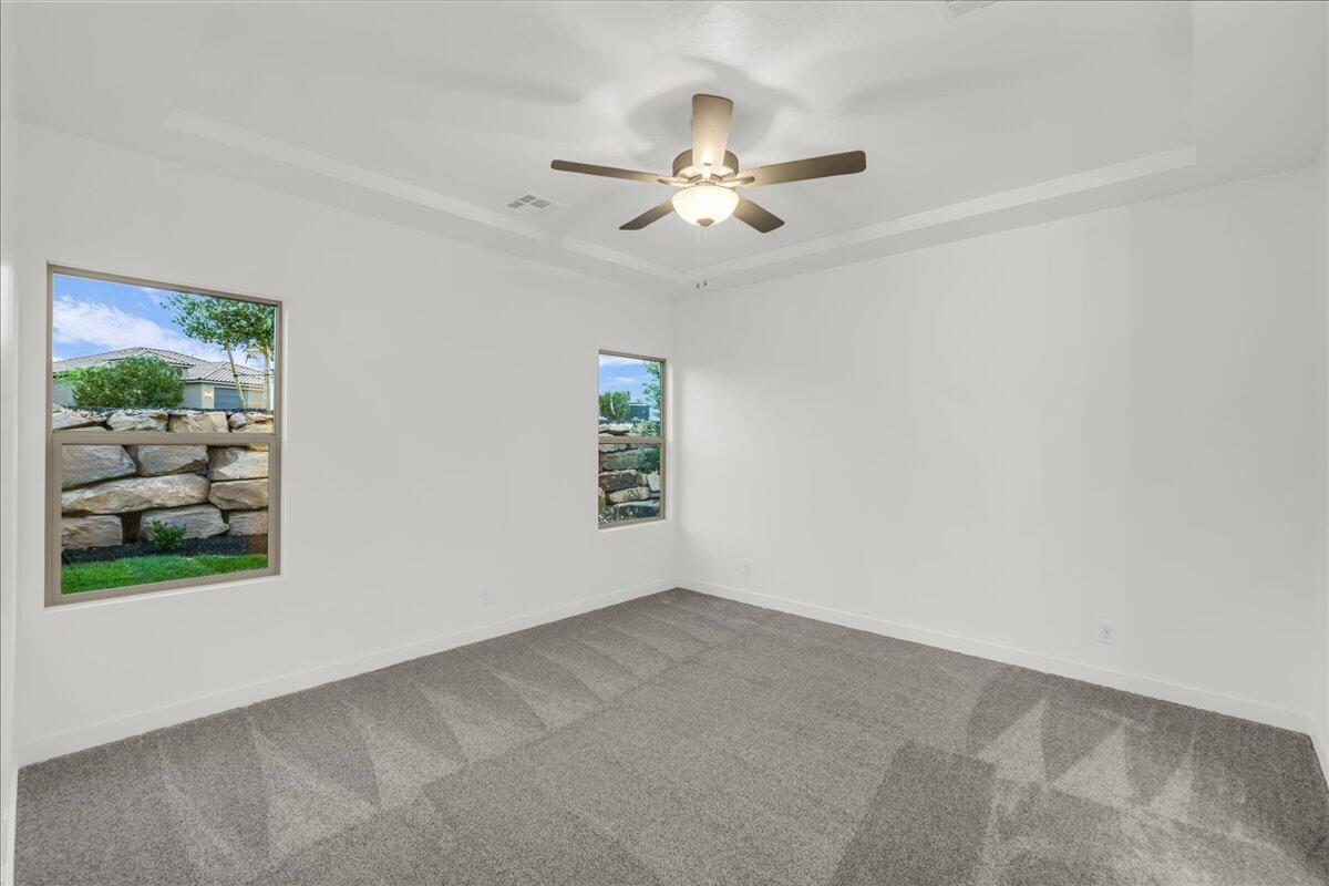 VARANO VISTAS AT DIVARIO - Residential