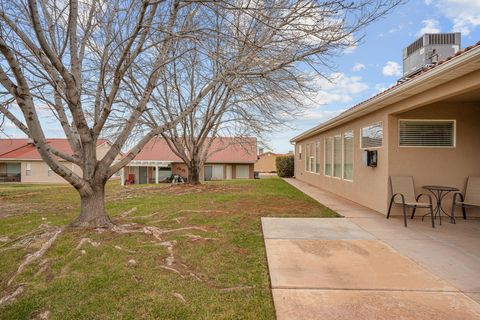 Tiny photo for 426 S COYOTE Way, Ivins, UT 84738 (MLS # 26-268480)