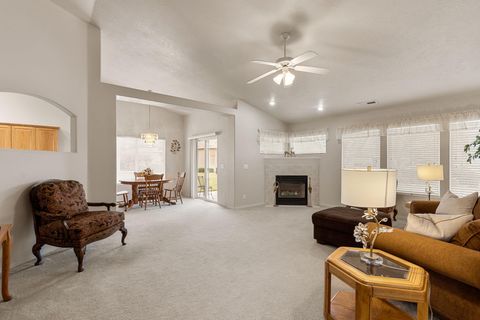 Tiny photo for 426 S COYOTE Way, Ivins, UT 84738 (MLS # 26-268480)