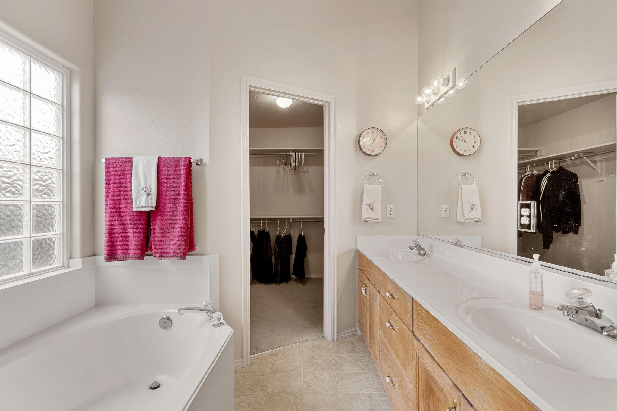 PADRE LAKES TOWNHOMES - Residential