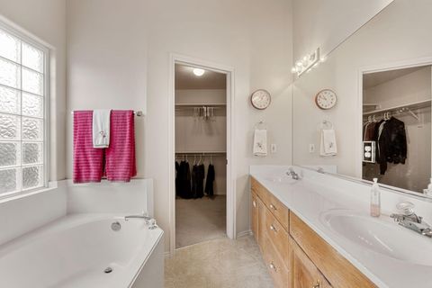 Tiny photo for 426 S COYOTE Way, Ivins, UT 84738 (MLS # 26-268480)