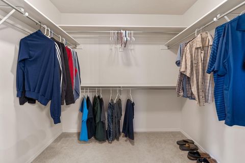 Tiny photo for 426 S COYOTE Way, Ivins, UT 84738 (MLS # 26-268480)